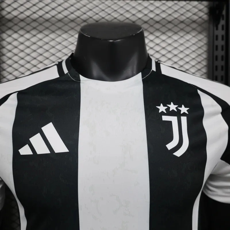 Juventus Soccer Jersey Home Shirt 2024/25 - Image 3