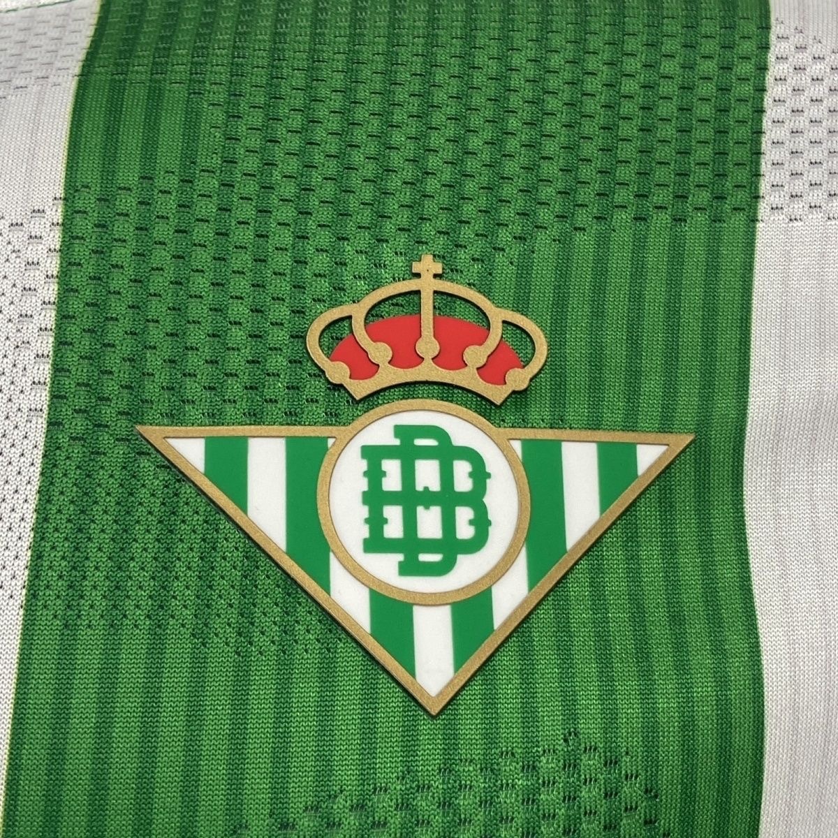 Real Betis Home Soccer Jersey 2025/26 - Image 3