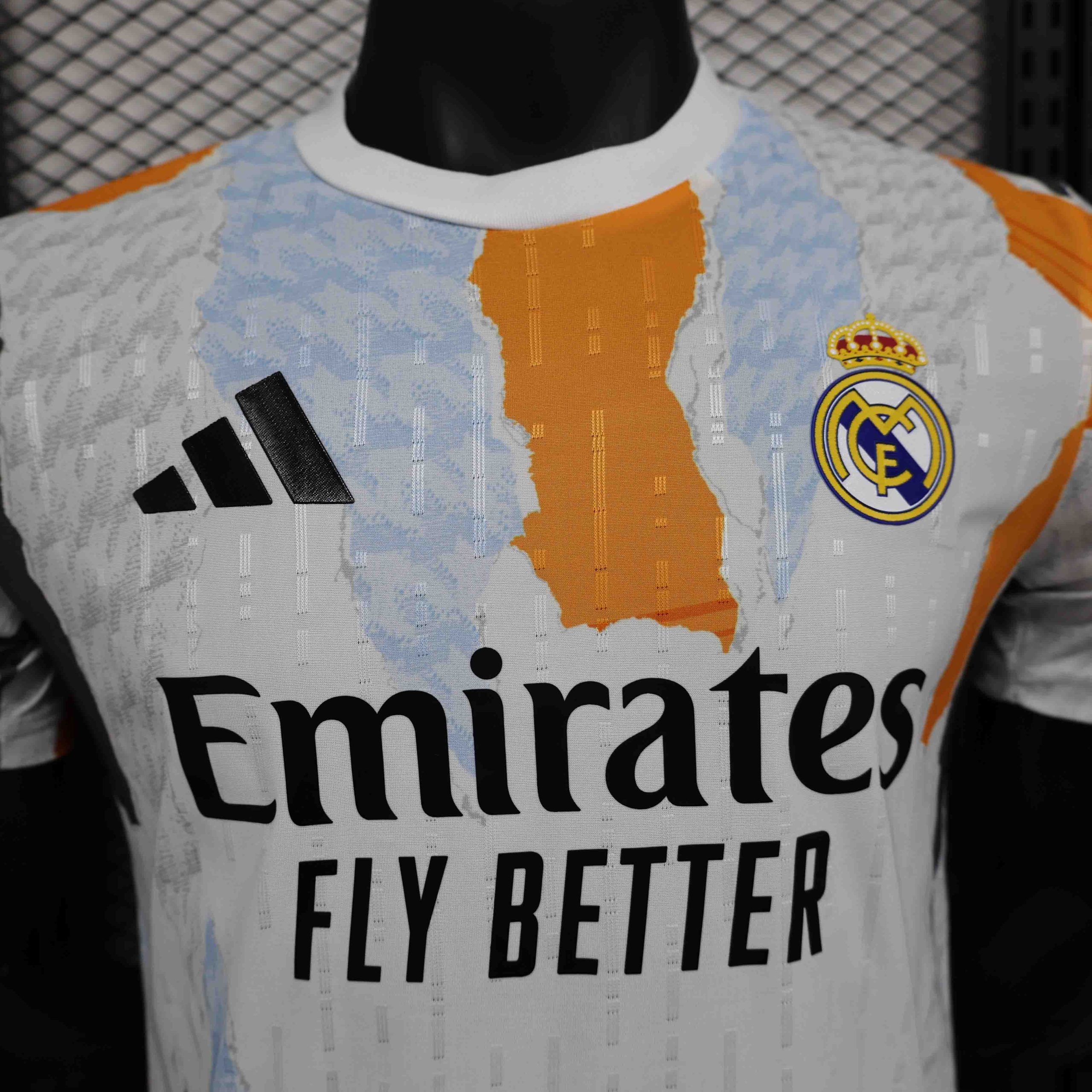 Real Madrid Soccer Jersey Training Shirt 2024/25 - Image 3