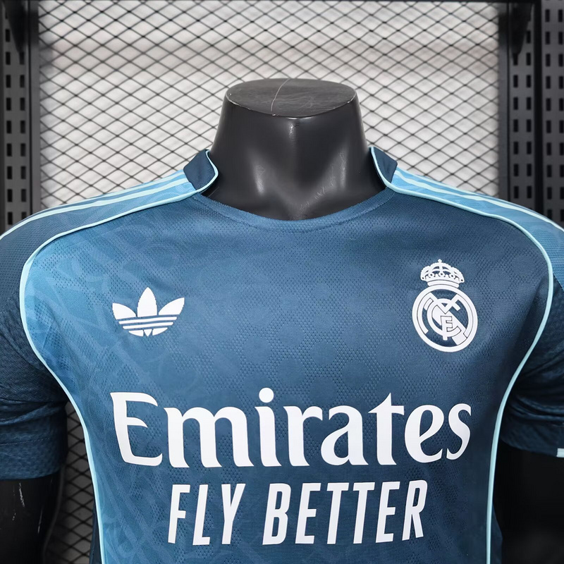 Real Madrid Soccer Jersey Special Edition Shirt 2025/26 - Image 3