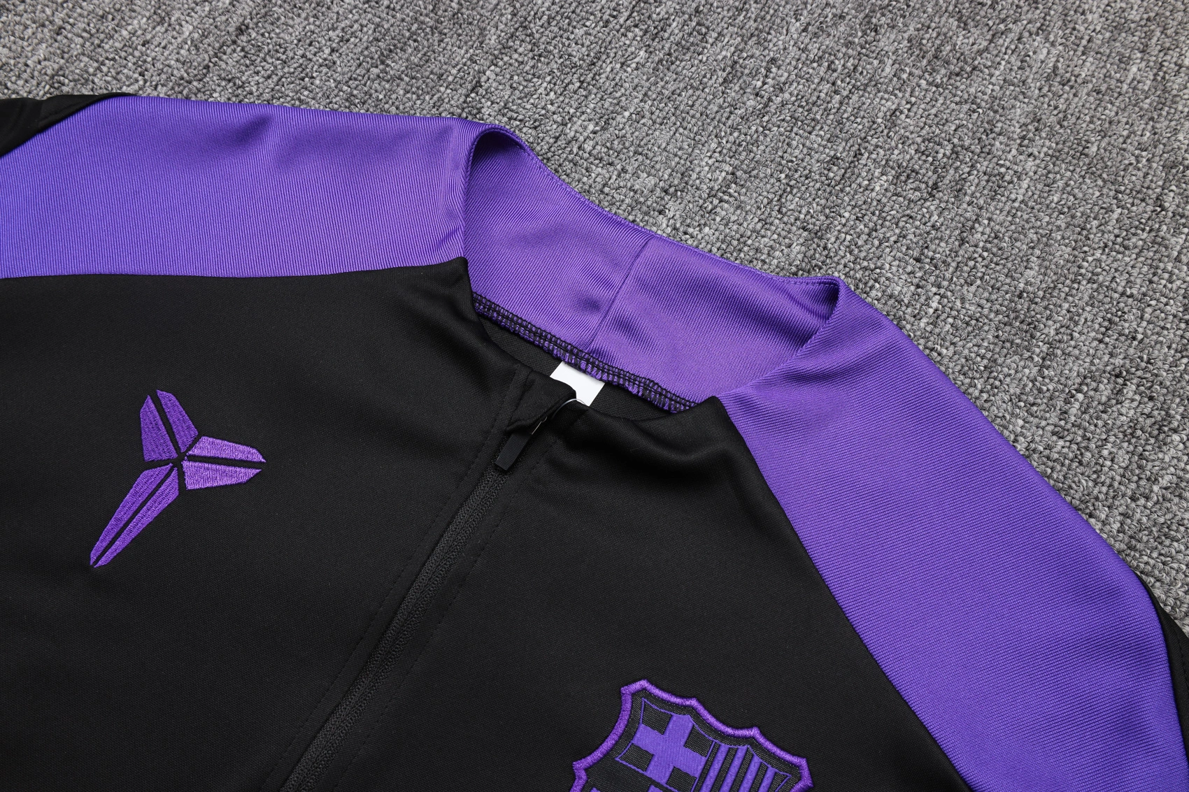 Barcelona Training Kit (Sweatshirt+Pants) Black&Purple 2025/26 - Image 5