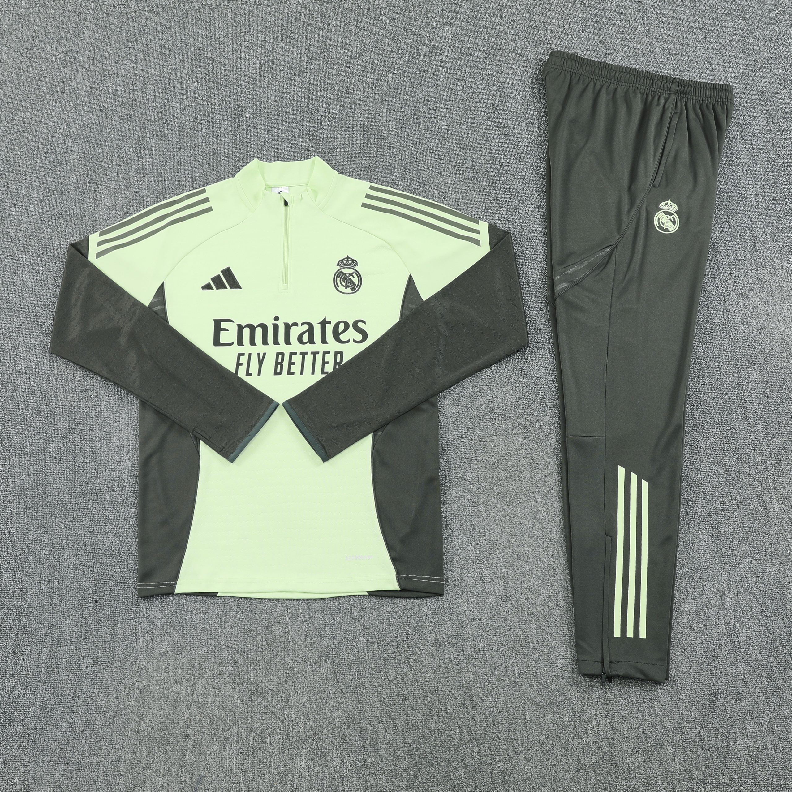 Real Madrid Training Kit (Sweatshirt+Pants) Light Green 2025/26 - Player Version - Image 6