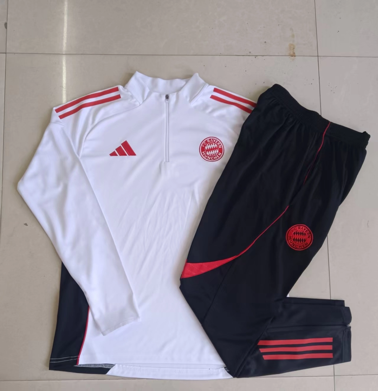 Kids Bayern Munich Training Kit (Sweatshirt+Pants) White 2025/26 - Image 2
