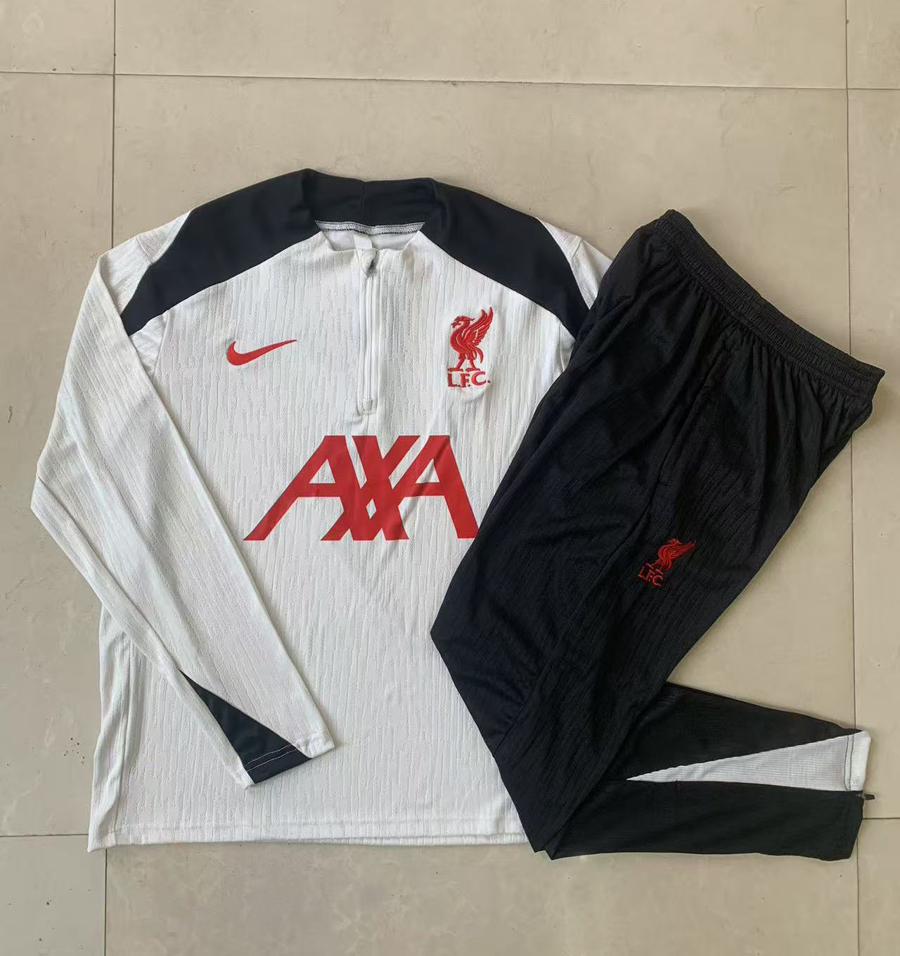 Kids Liverpool Training Kit (Sweatshirt+Pants) Light Gray 2025/26 - Image 2