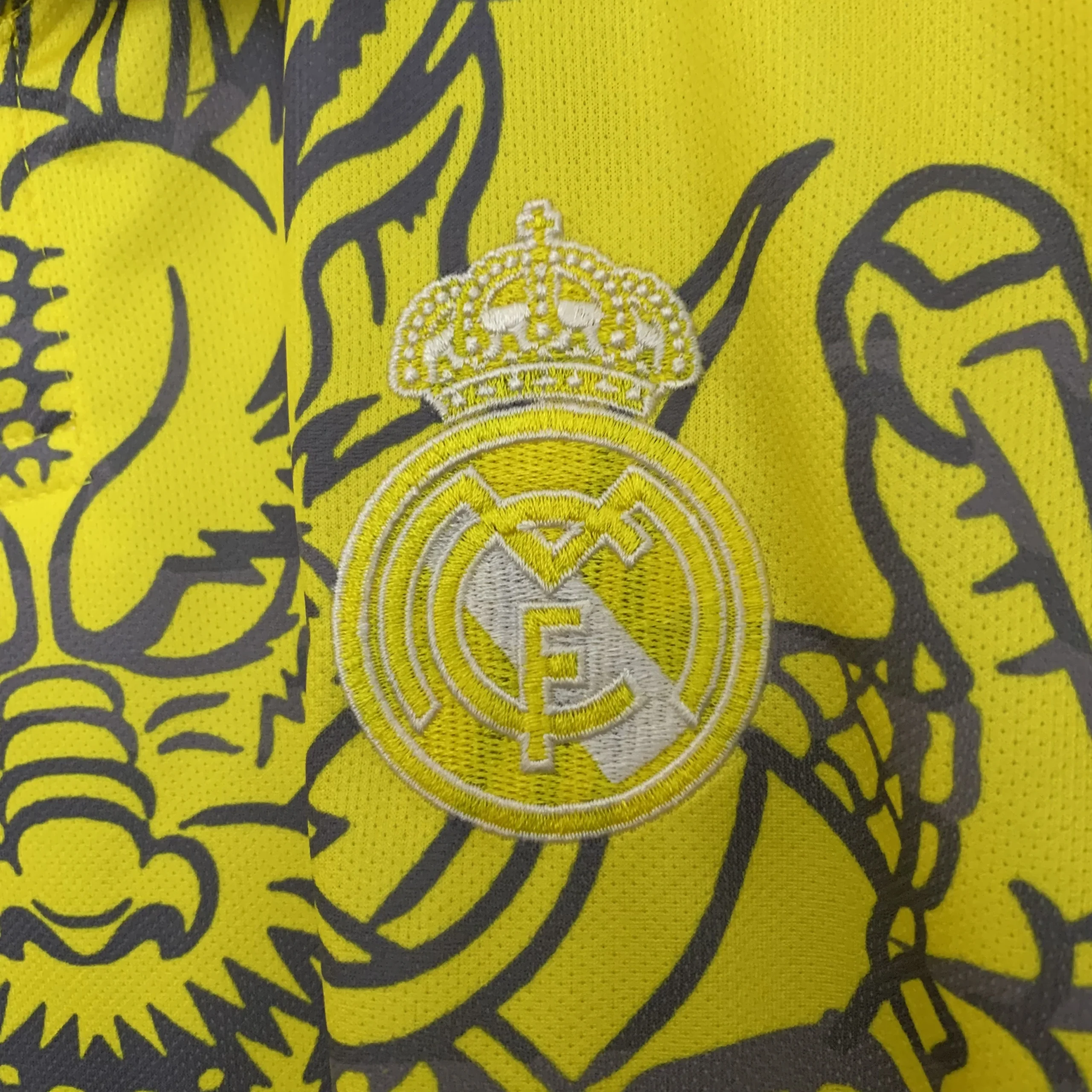 Real Madrid Soccer Jersey Dragon Special Edition Custom Shirt 2025/26 - Image 6