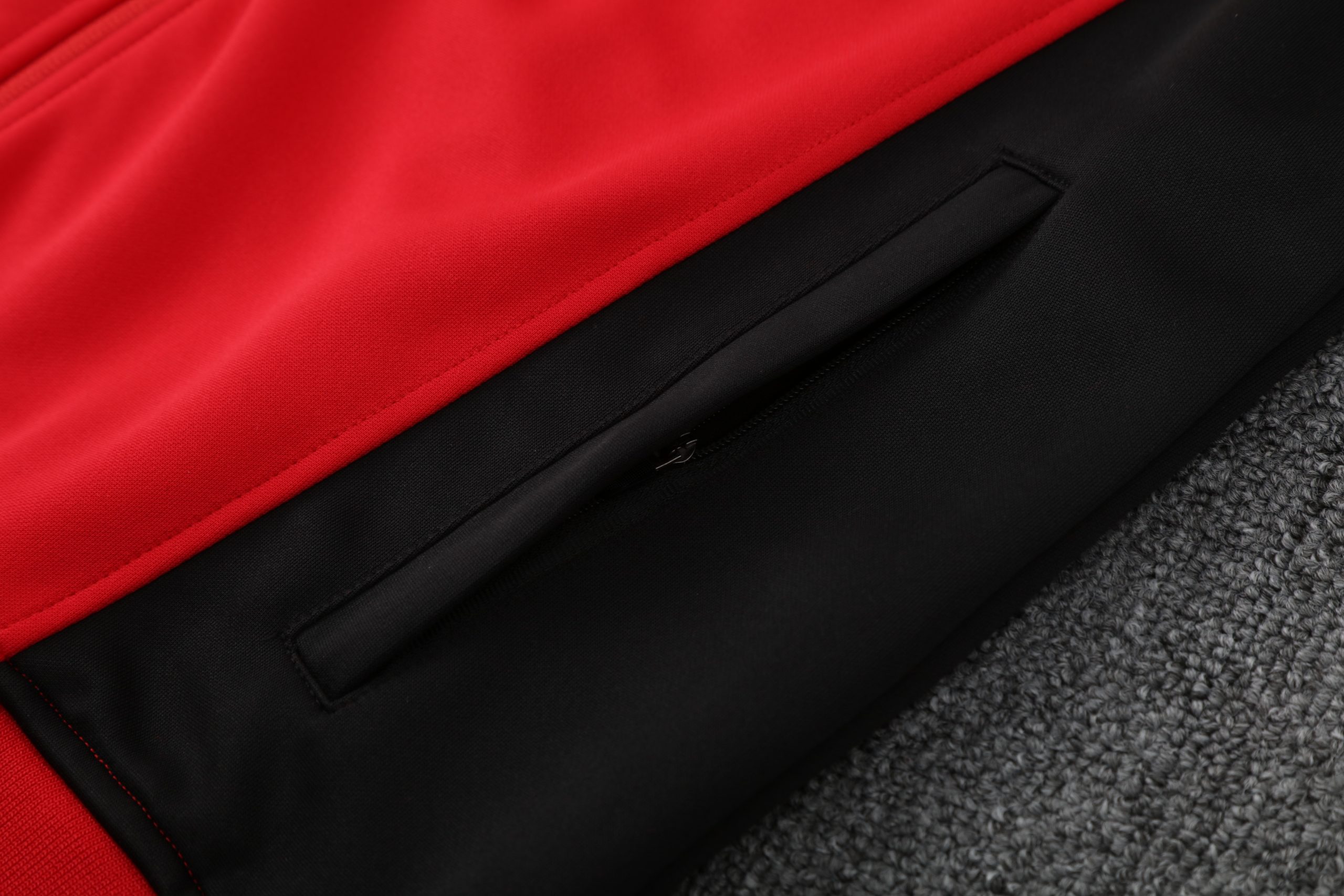 River Plate Training Kit (Jacket+Pants) Red 2025/26 - Image 5