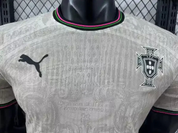 Portugal Soccer Jersey Special Edition Shirt 2025 - Image 3