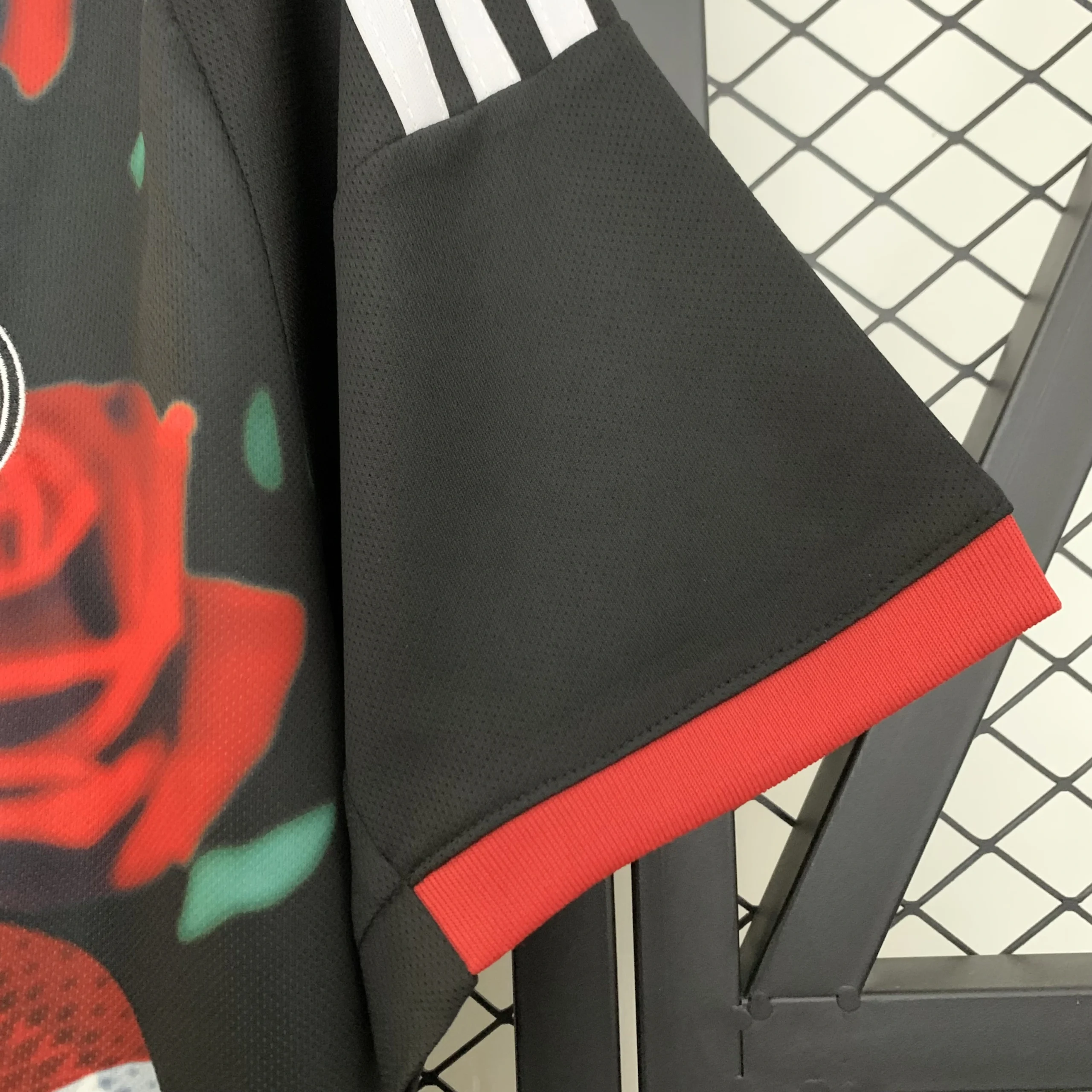 Real Madrid Soccer Jersey Rose & Snake Special Edition Custom Shirt 2025/26 - Image 6