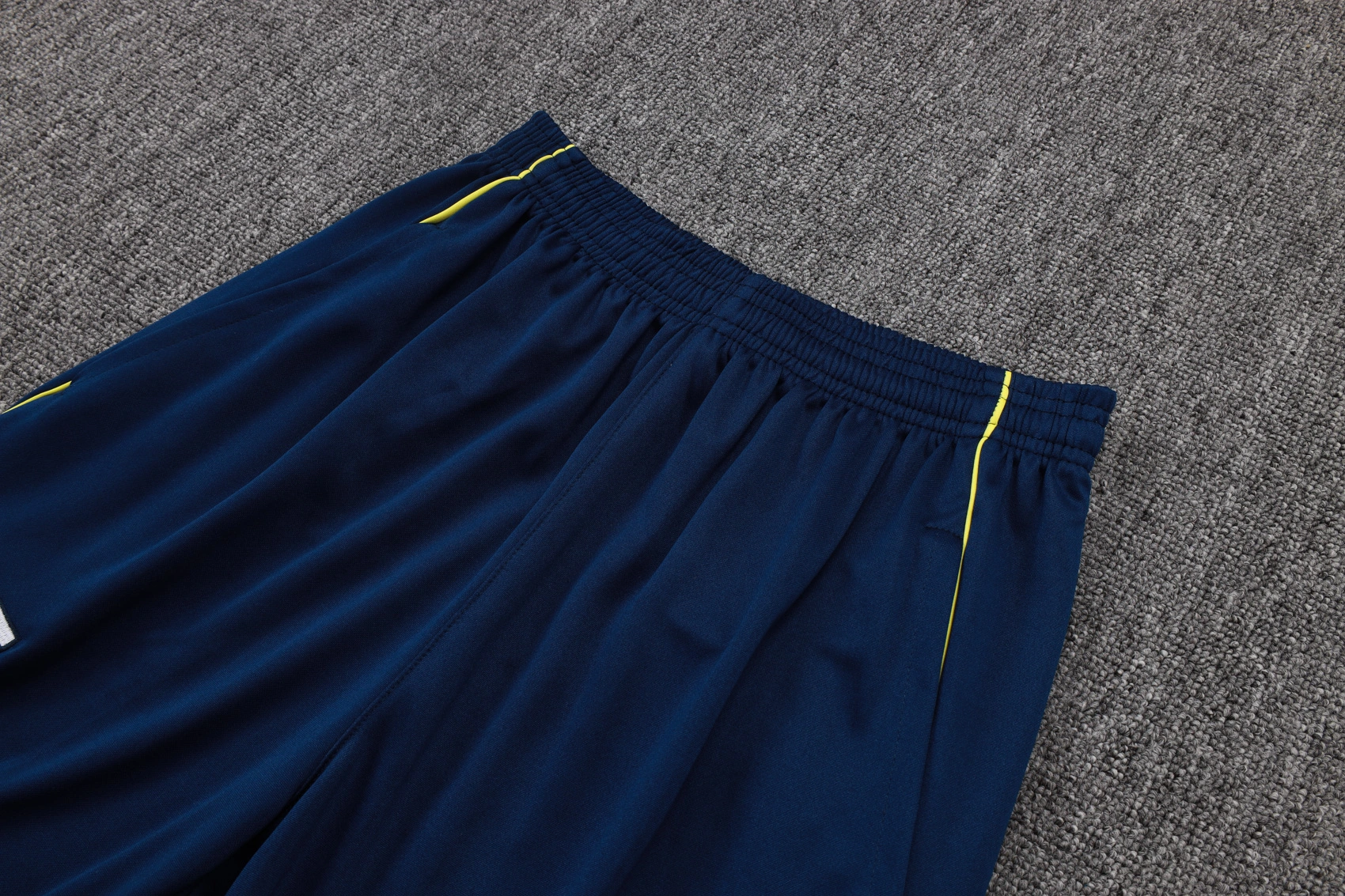 Arsenal Training Kit (Sweatshirt+Pants) Colorful 2025/26 - Image 6