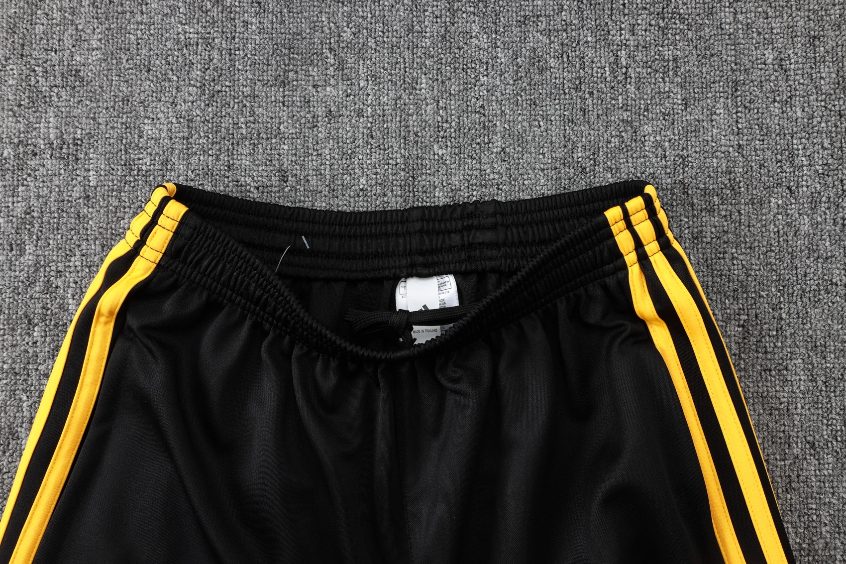 Real Madrid Training Kit (Jacket+Pants) Black 2025/26 - Image 5