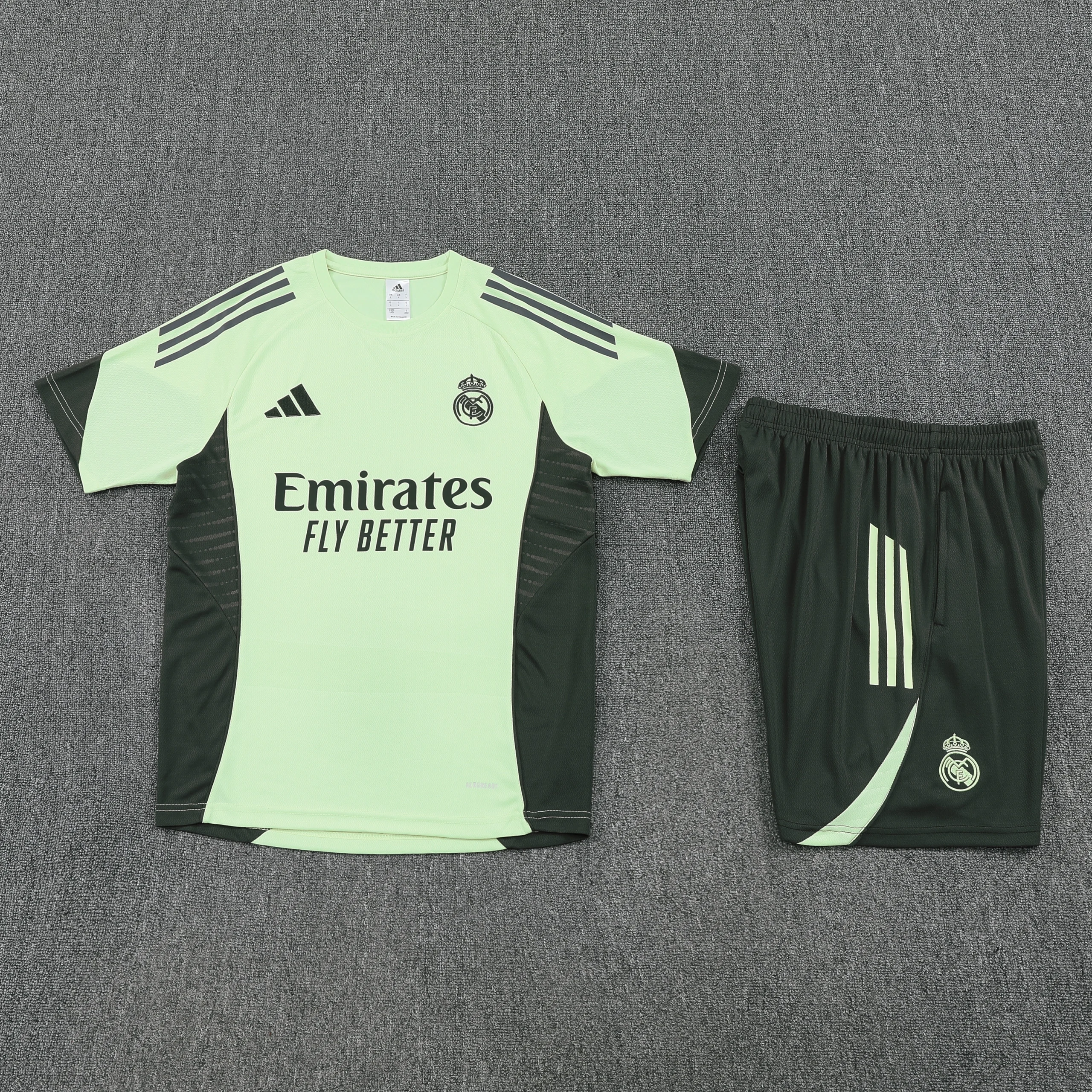 Real Madrid Training Jersey Kit Green 2025/26 - Image 3