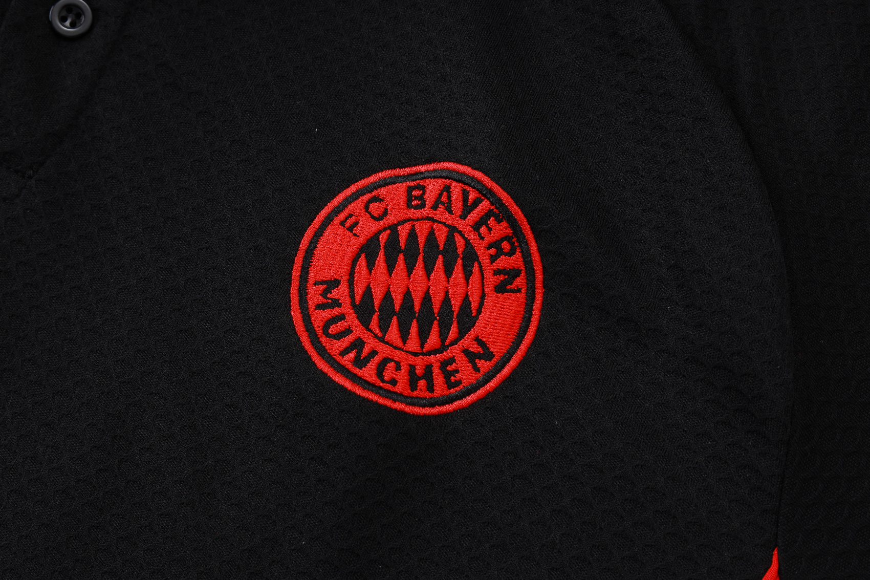 Bayern Munich Training Kit (Polo+Pants) Black 2025/26 - Image 6