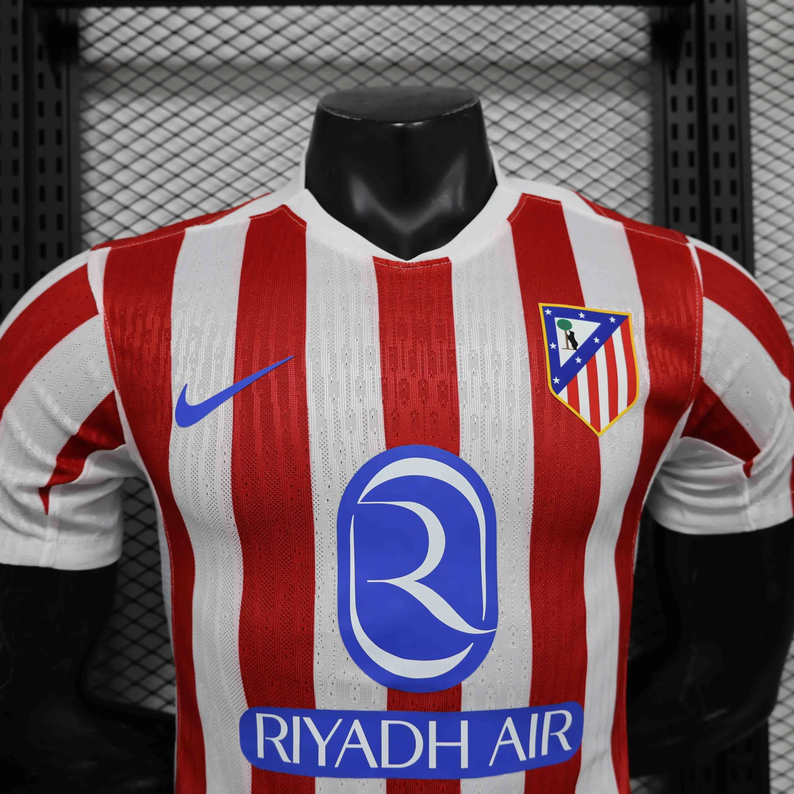 Soccer Jersey Atletico Madrid Home Shirt 2025/26 - Image 3