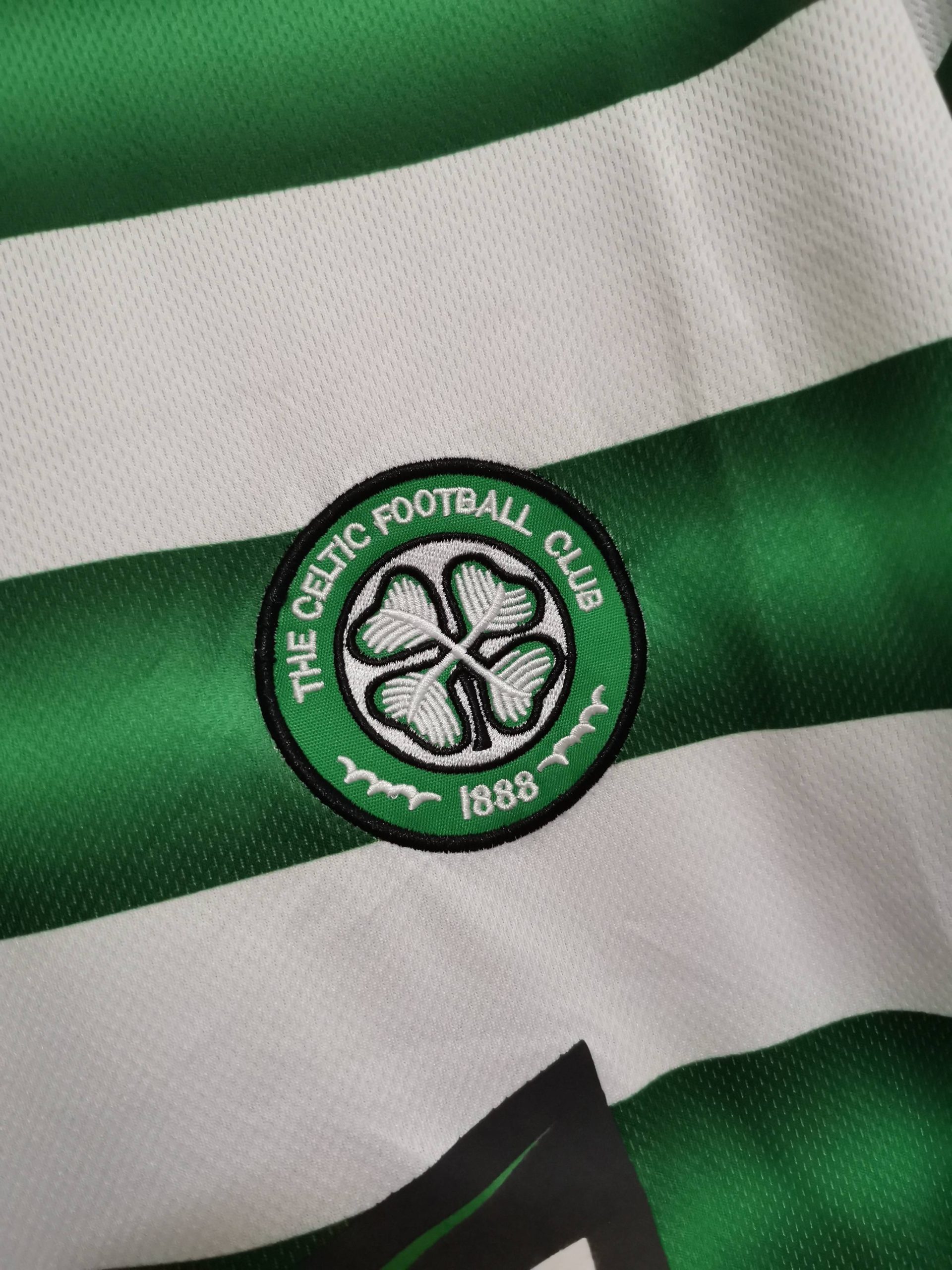 Celtic Retro Soccer Jersey Home Custom Shirt 2003/04 - Image 6