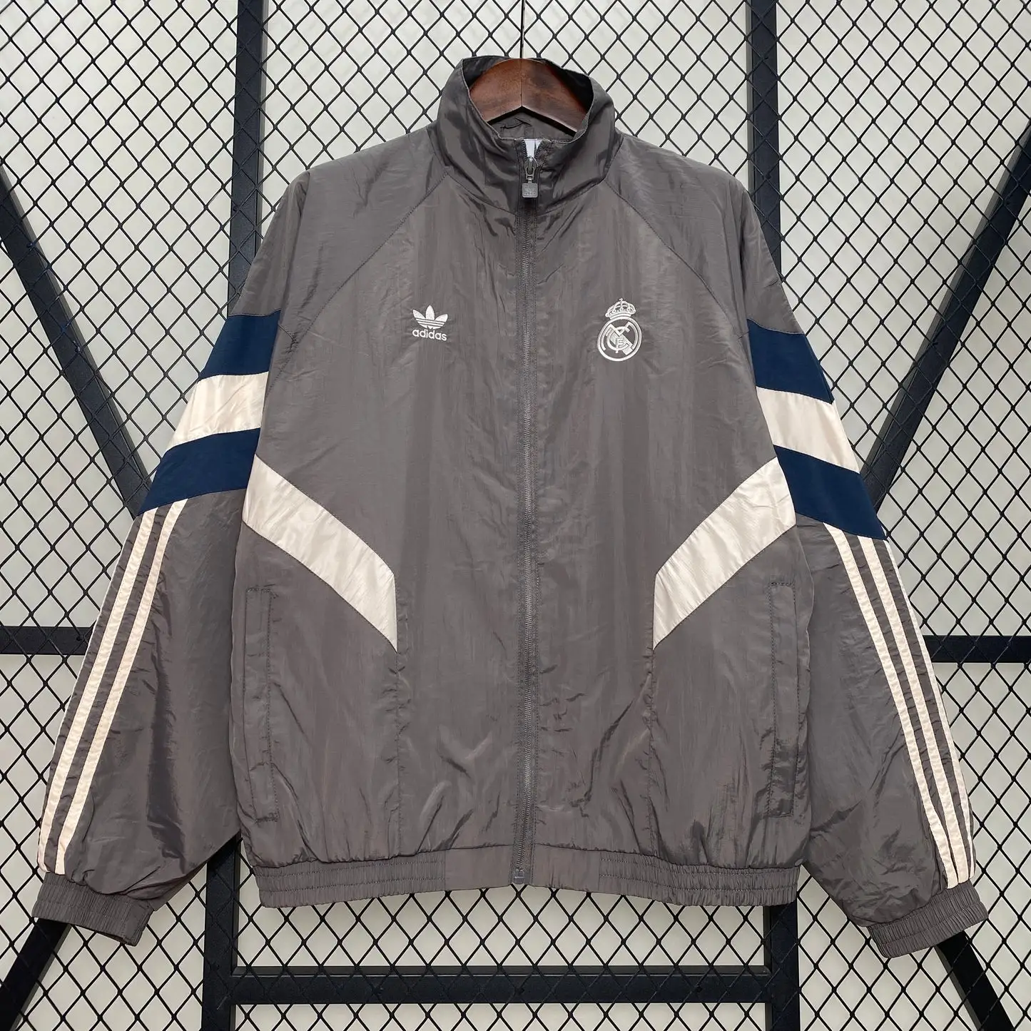Real Madrid Windbreaker (Top) 2024/25