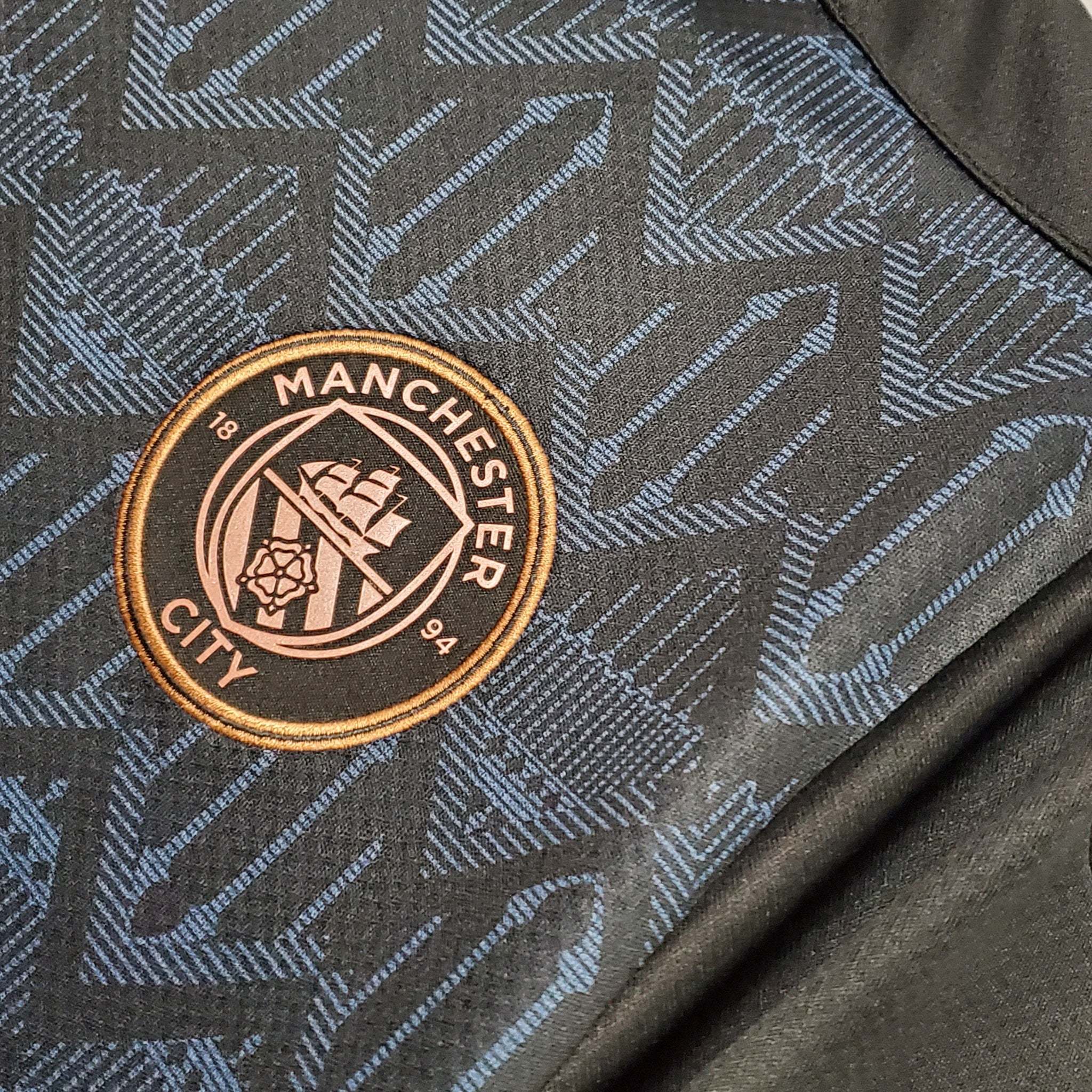 Manchester City Retro Football Jersey Third Away Shirt 2020/21 - Image 5