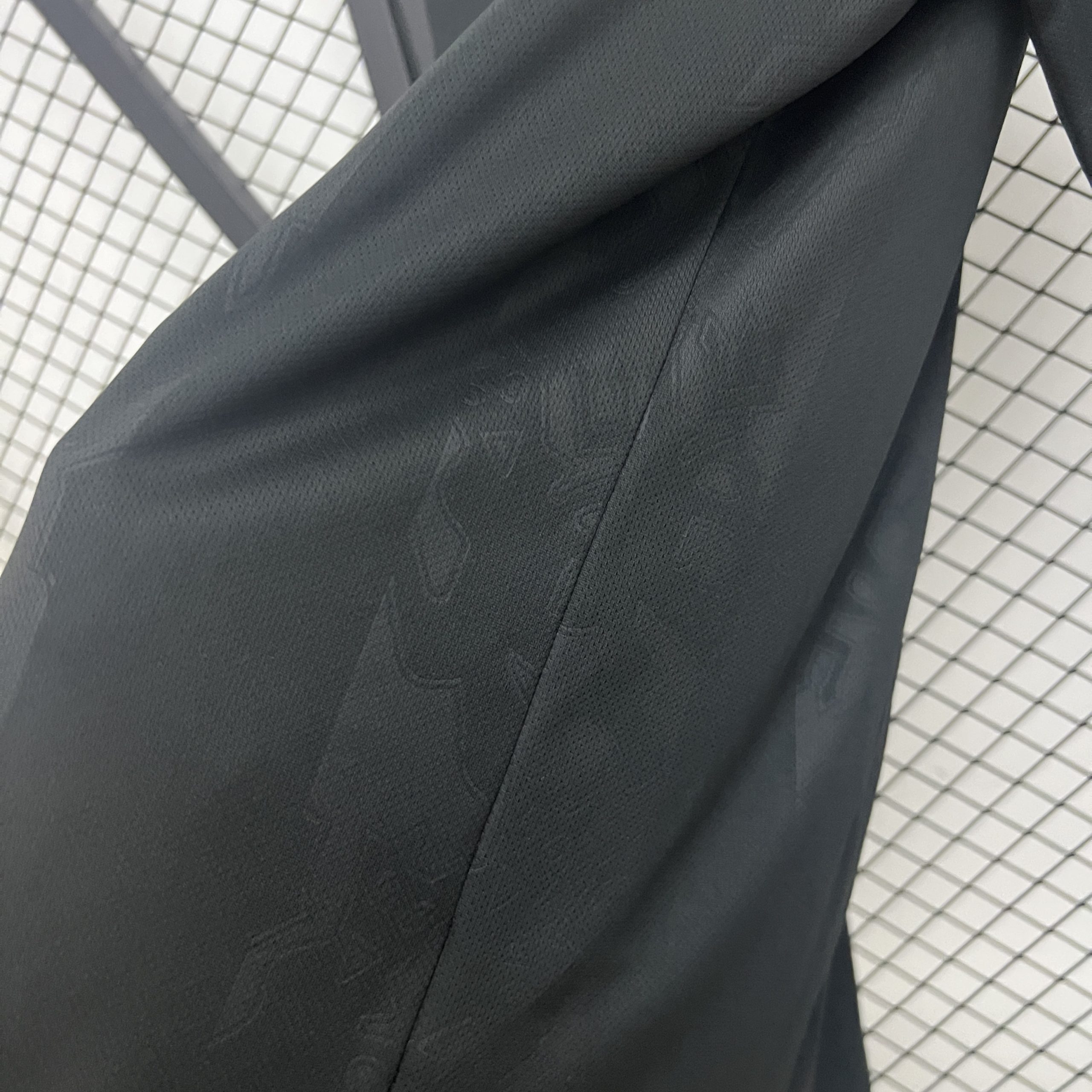 Manchester United Third Away Football Jersey Shirt 2025/26 - Image 2