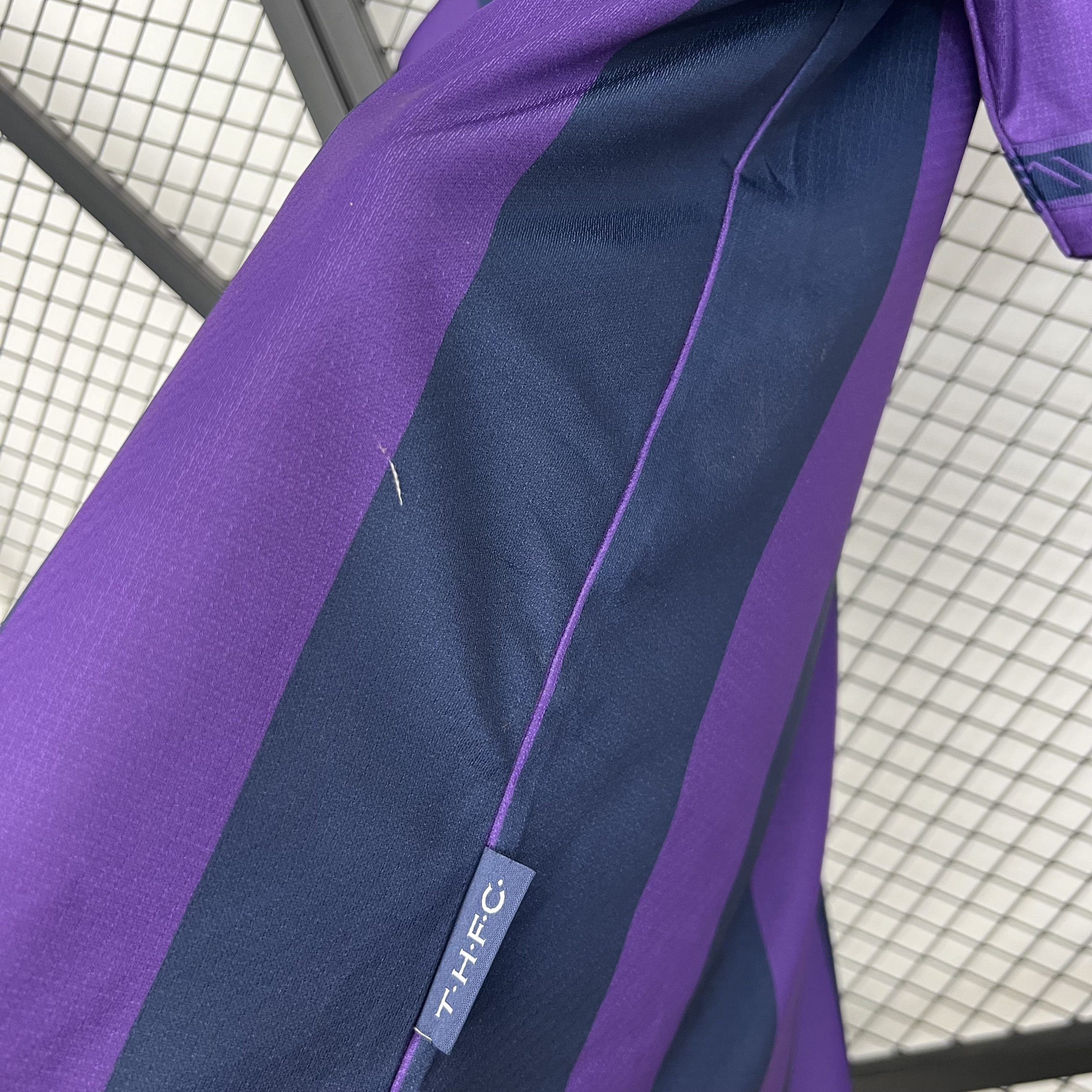 Tottenham Hotspur Retro Football Jersey Away Custom Shirt 1995/97 - Image 5