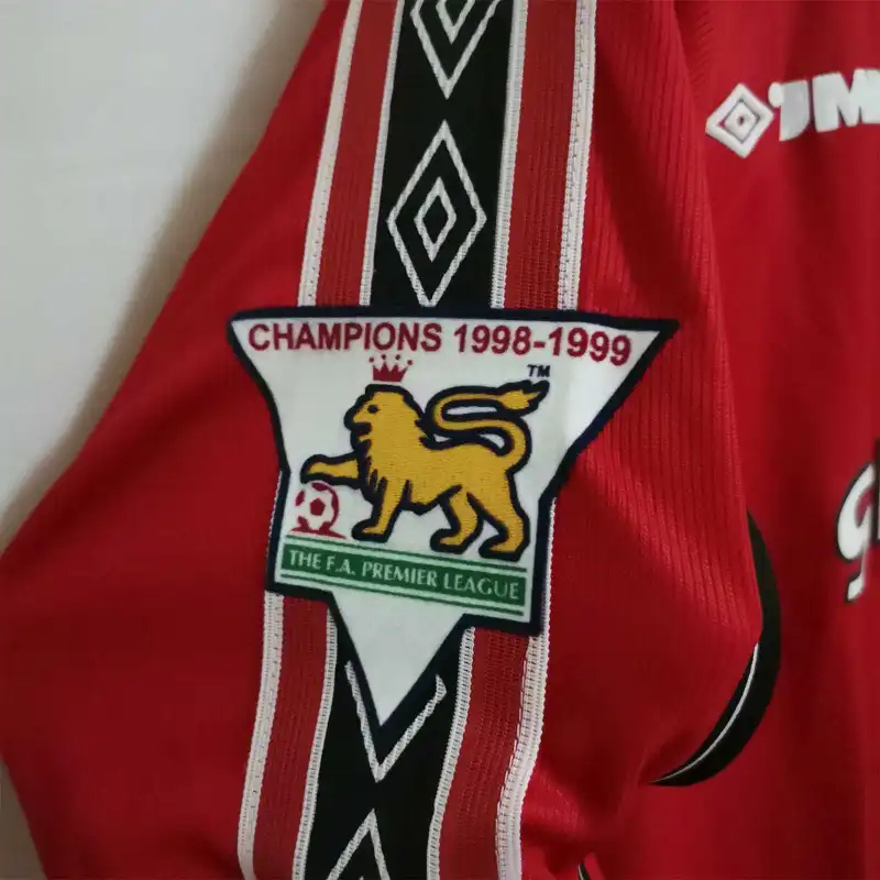 Manchester United Retro Home Long Sleeve Football Jersey Shirt 1998/99 - Image 5