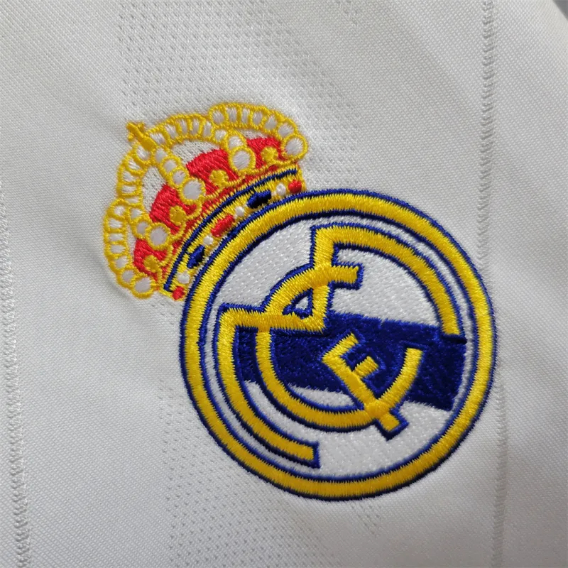 Real Madrid Retro Jersey Home Custom Soccer Shirt 2017/18 - Image 6