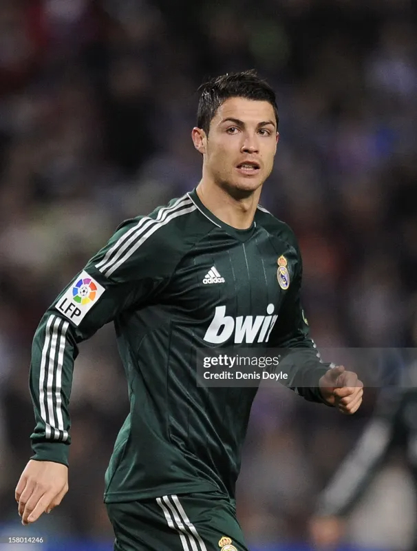 Real Madrid Retro Jersey Third Away Soccer Shirt 2012/13 - Image 4