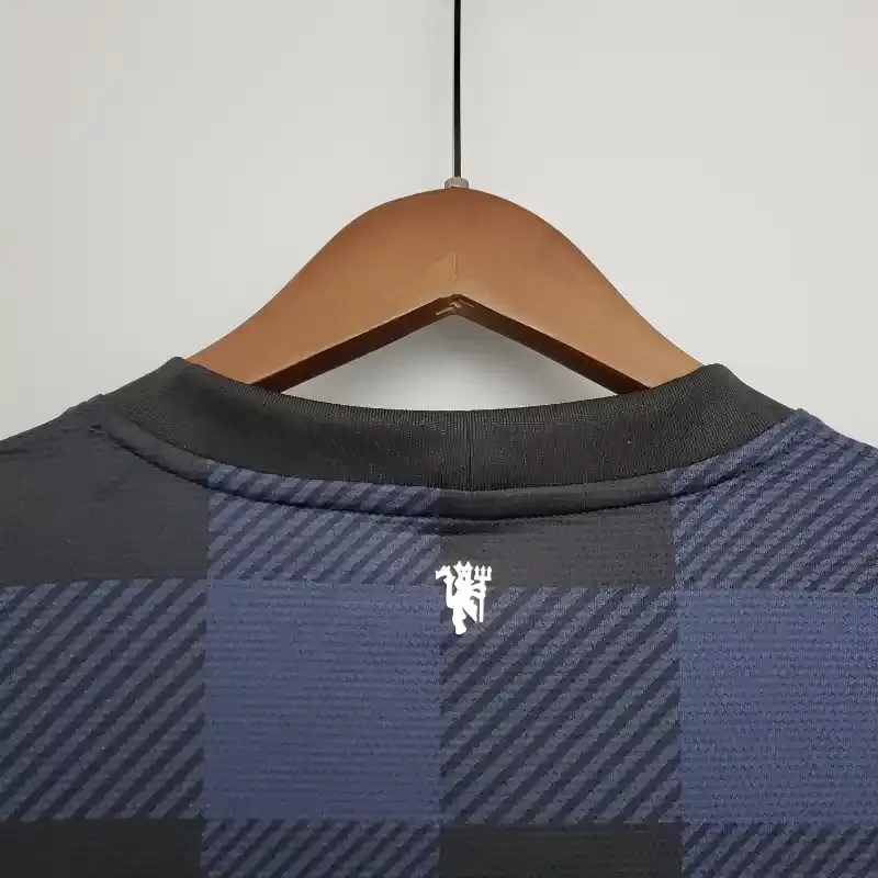 Manchester United Retro Away Football Jersey Shirt 2013/14 - Image 4