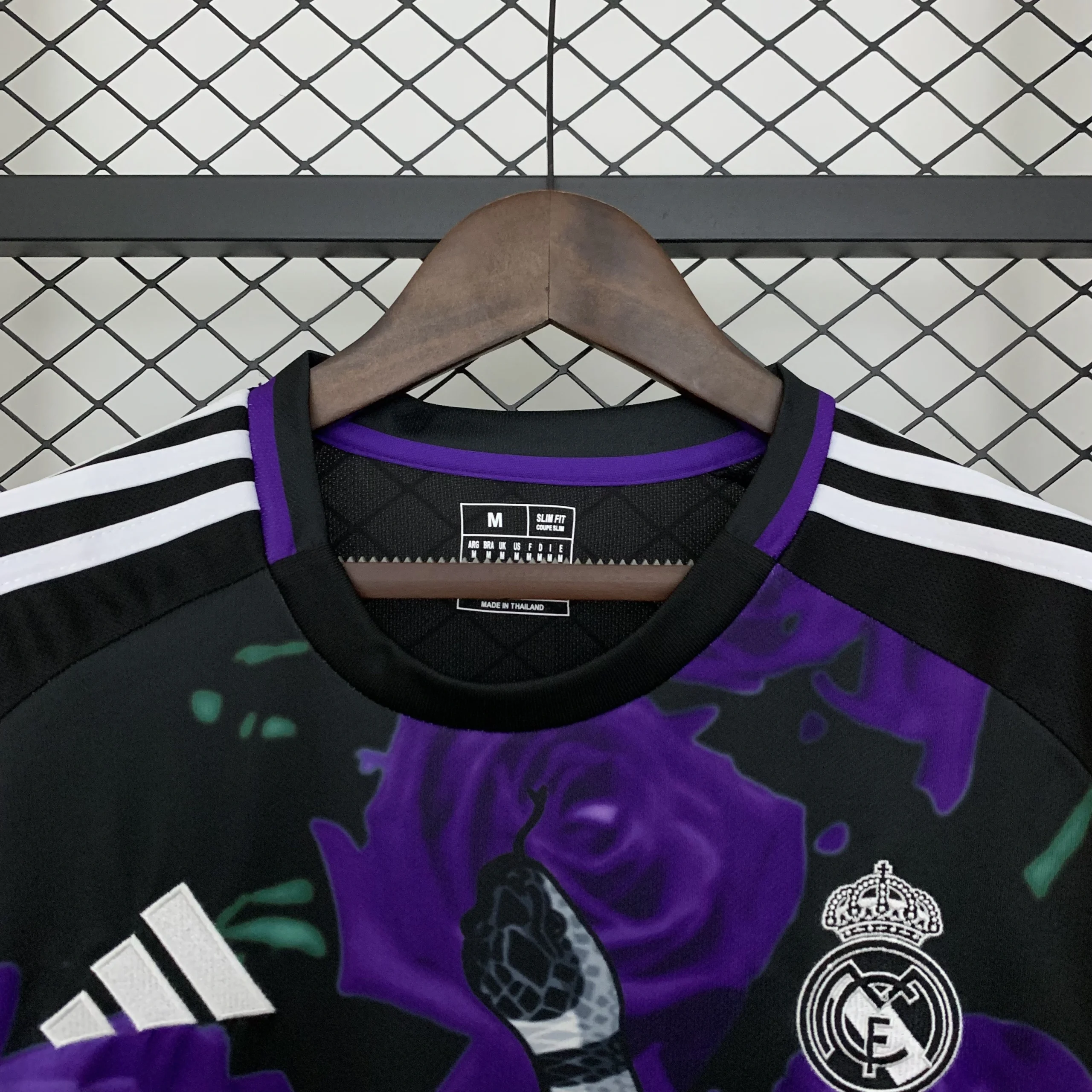 Real Madrid Soccer Jersey Rose & Snake Special Edition Custom Shirt 2025/26 - Image 3