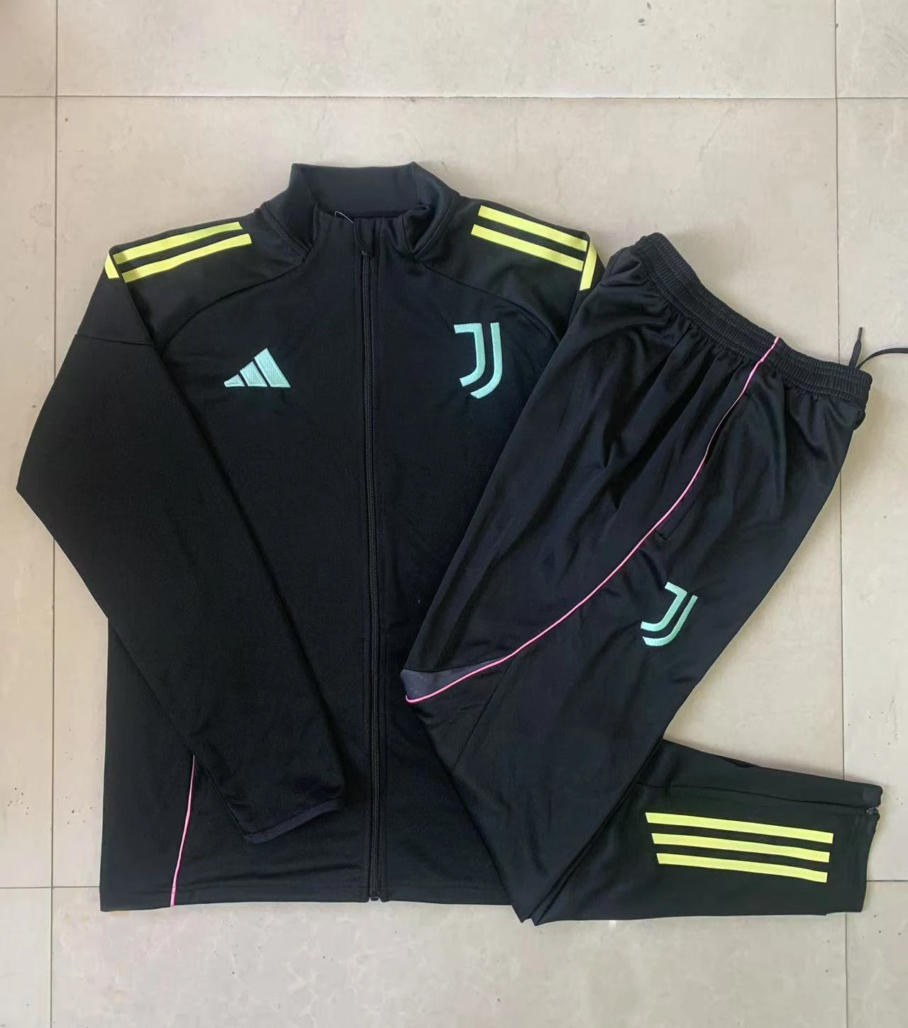 Kids Juventus Training Kit (Jacket+Pants) Black 2025/26