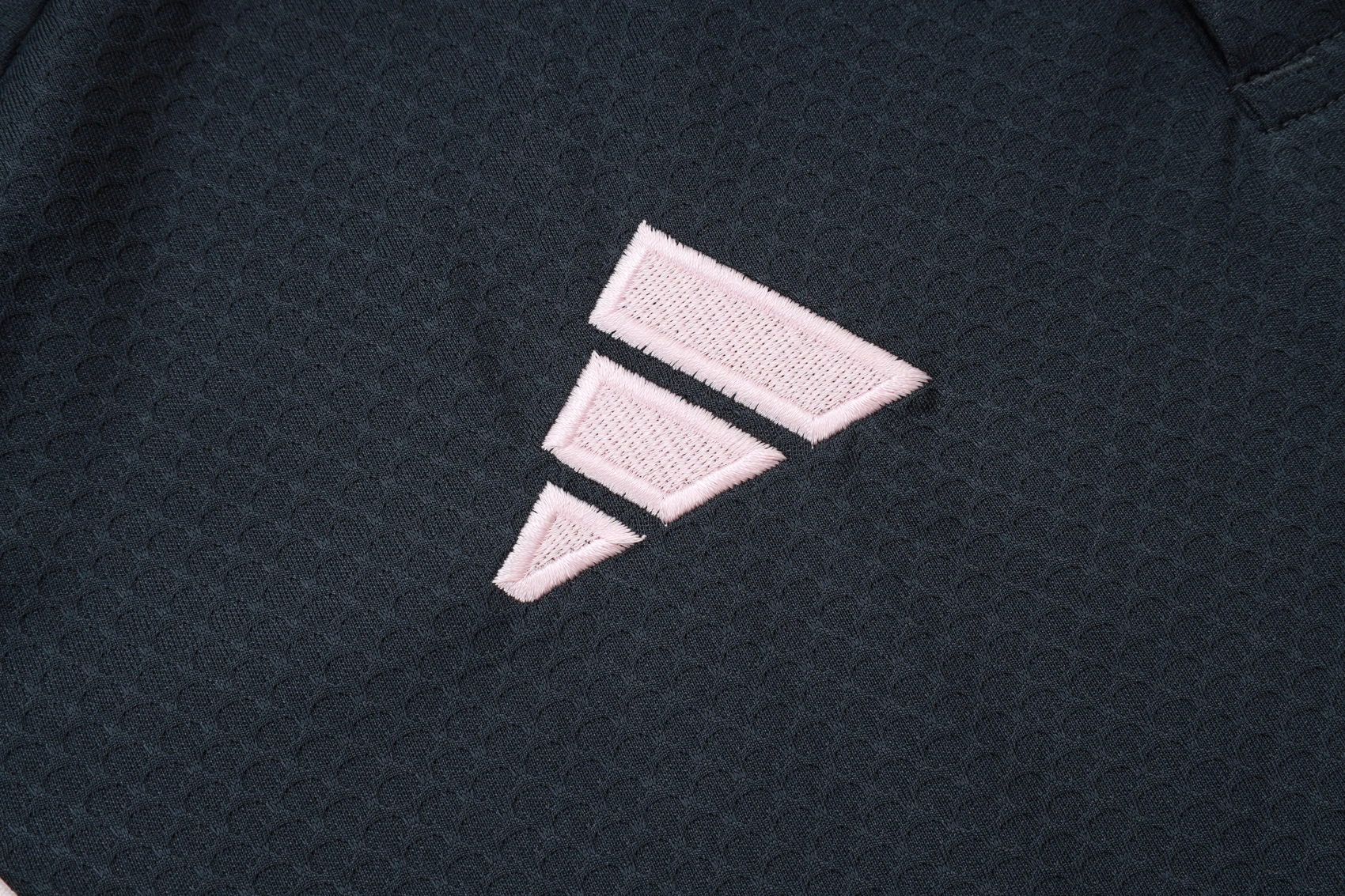 Real Madrid Training Kit (Polo+Pants) Gray 2025/26 - Image 5