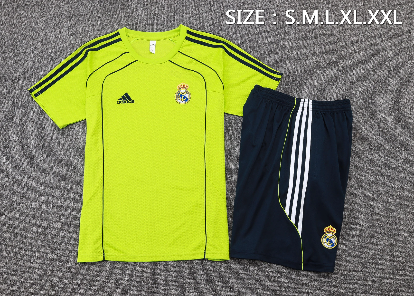 Real Madrid Training Jersey Kit Green 2025/26 - Image 2