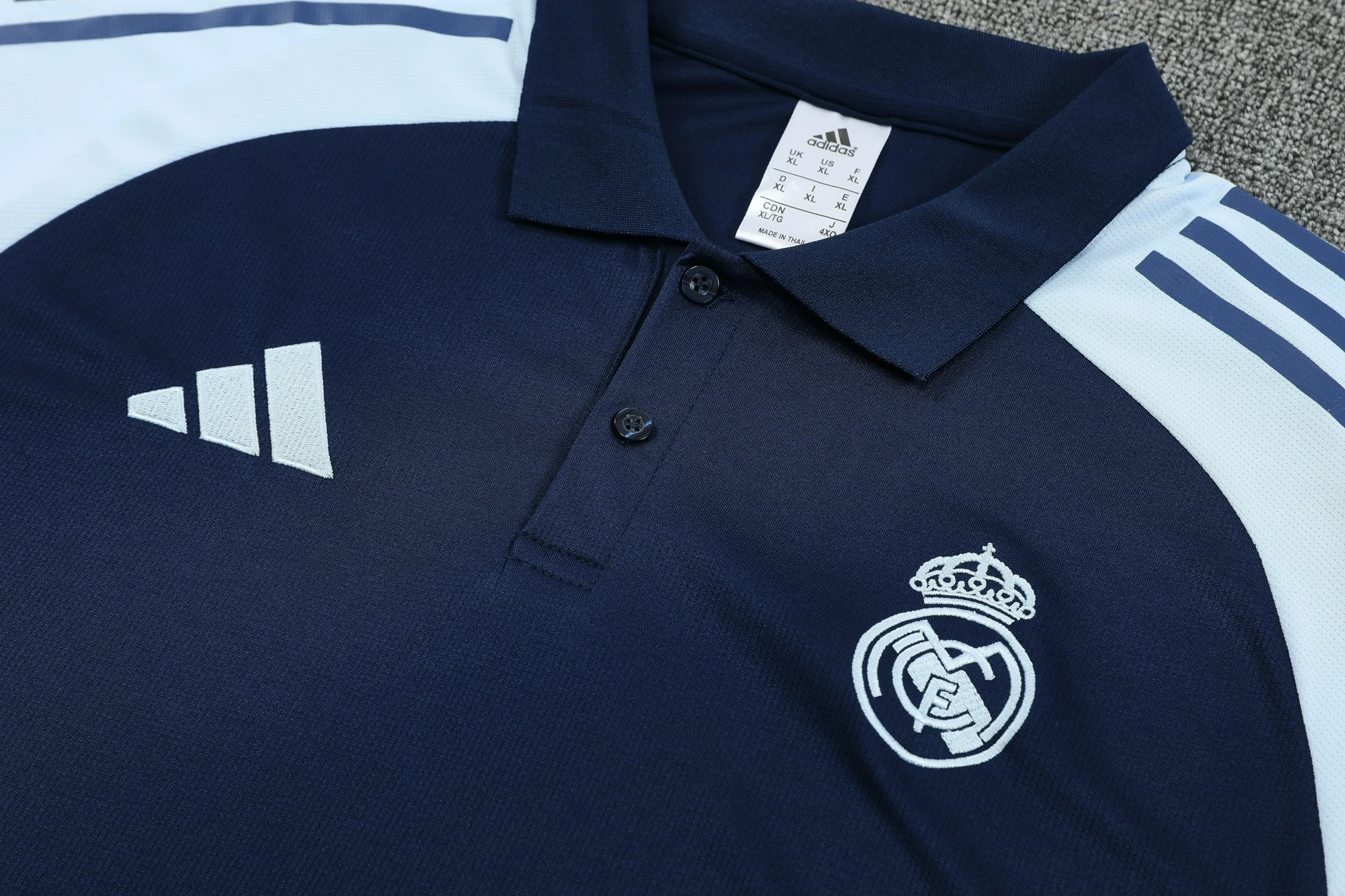 Real Madrid Training Kit (Polo+Pants) 2025/26 - Image 5