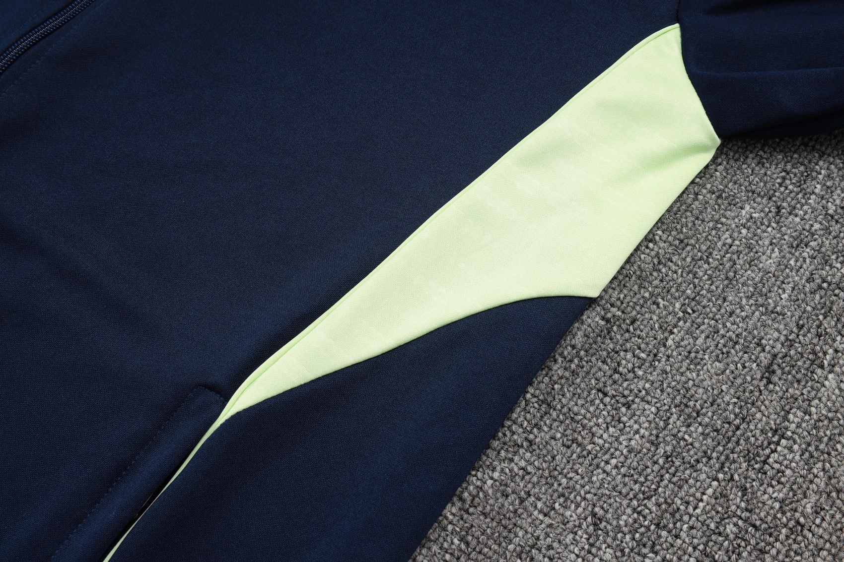 Real Madrid Training Kit (Jacket+Pants) Cyan 2025/26 - Image 6