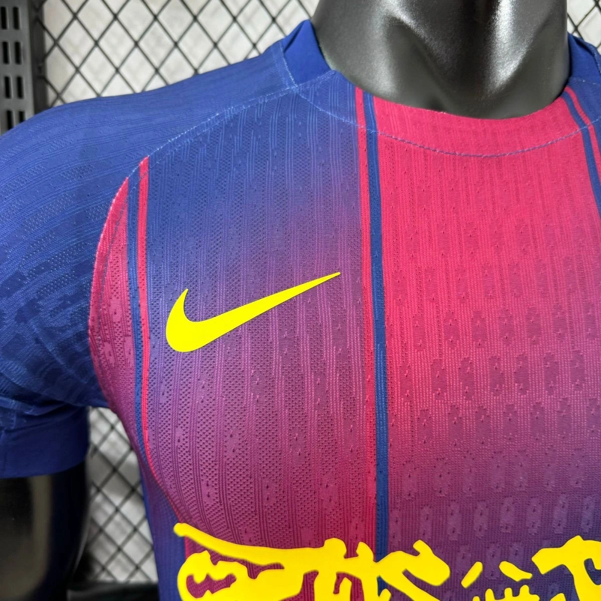 Soccer Jersey Barcelona Home x Travis Scott Shirt 2025/26 - Image 4