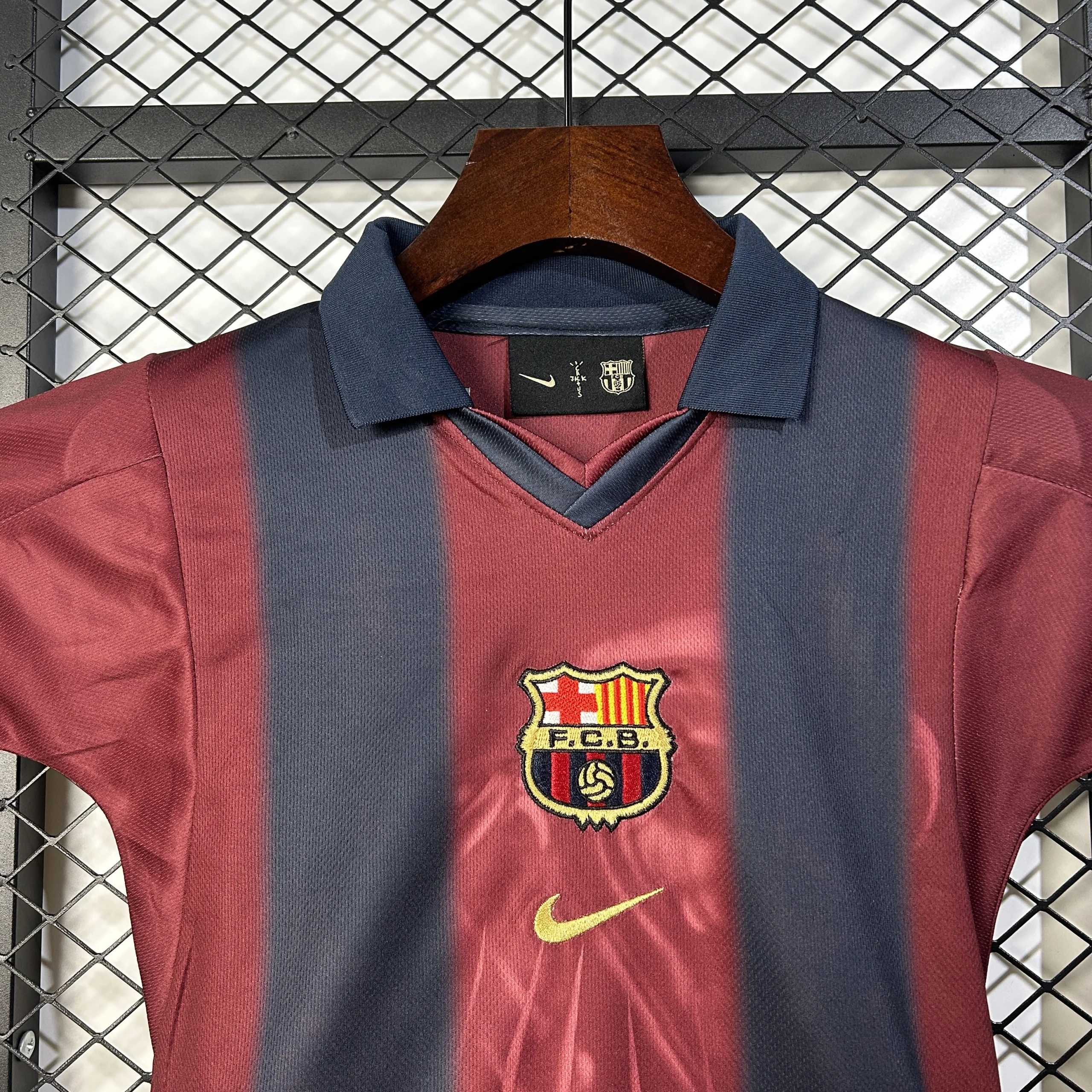Barcelona Retro Home x CJ SKELETON Kids Kit Jersey+Shorts 2000/01 - Image 2