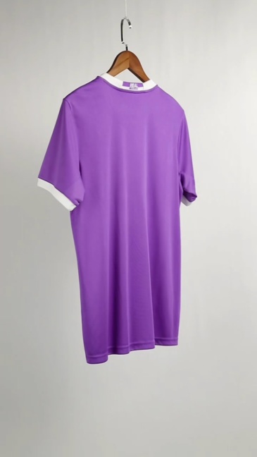 Real Madrid Retro Jersey Away Soccer Shirt 2016/17 - Image 3