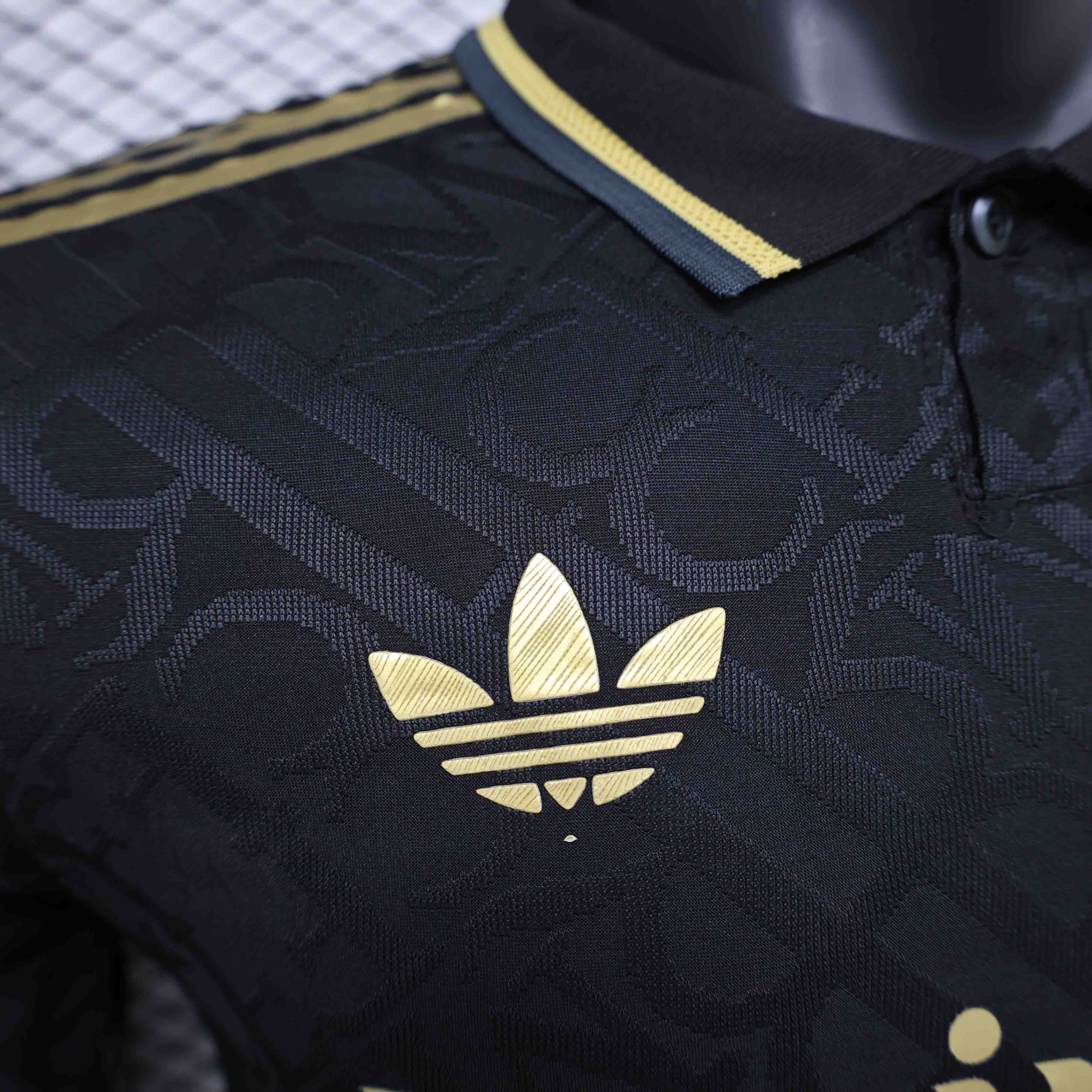 Real Madrid Soccer Jersey Retro Style Special Edition Shirt 2024/25 - Image 3