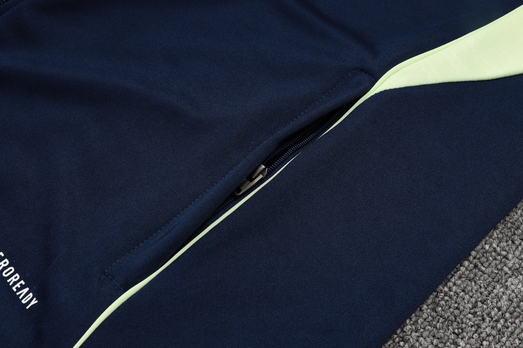 Real Madrid Training Kit (Jacket+Pants) Cyan 2025/26 - Image 5