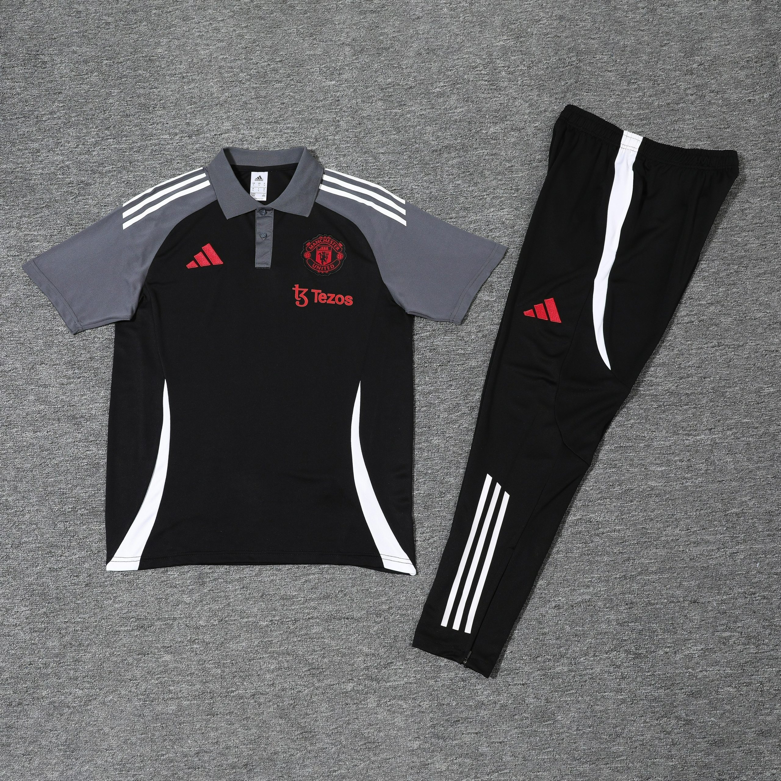 Manchester United Training Kit (Polo+Pants) 2025/26 - Image 4