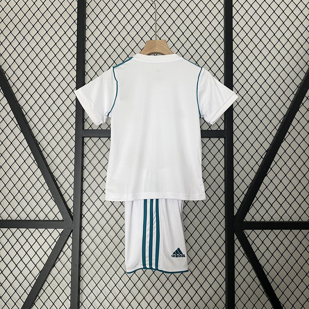 Real Madrid Retro Jersey Home Kids Kit Jersey+Shorts 2017/18 - Image 2