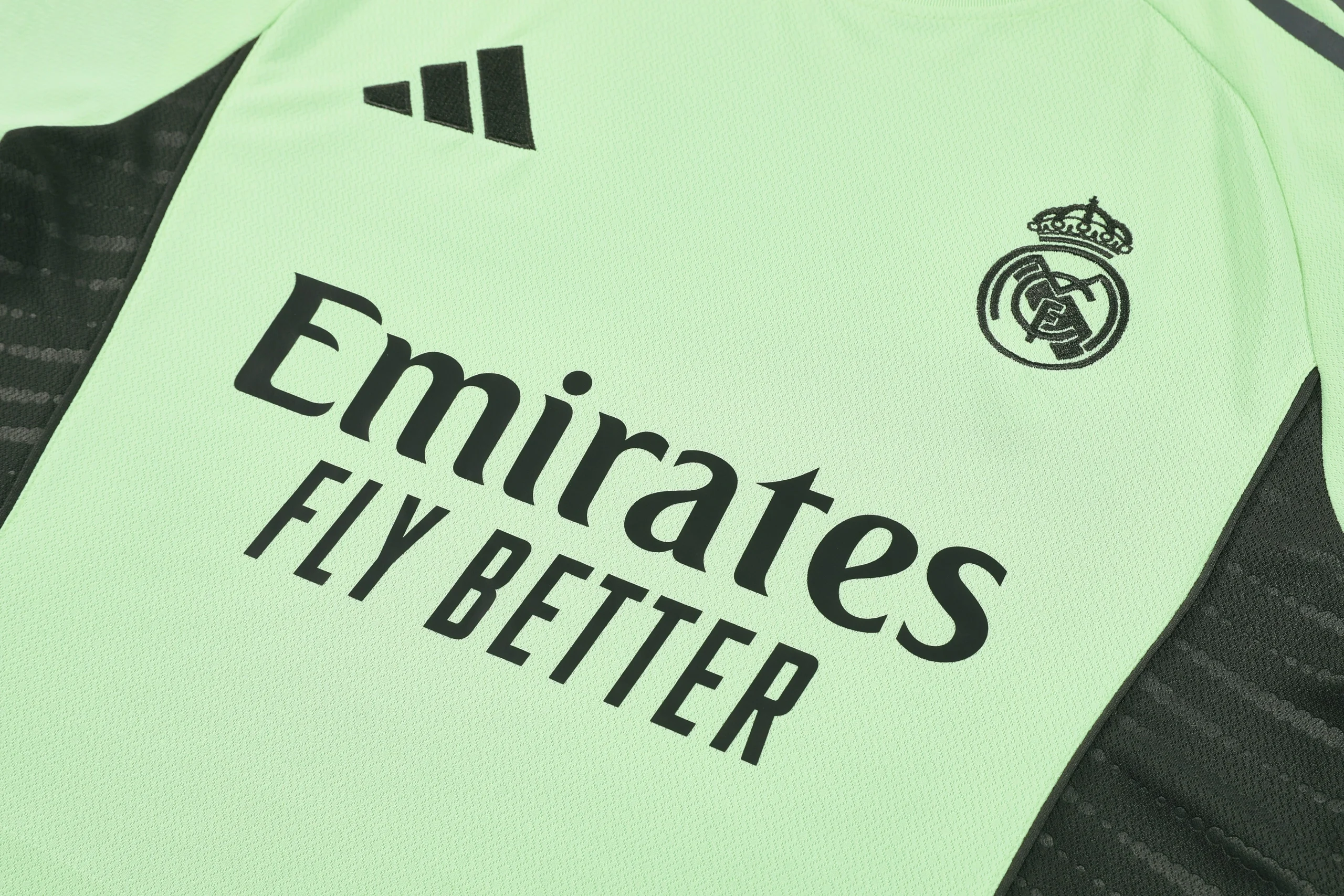 Real Madrid Training Jersey Kit Green 2025/26 - Image 5
