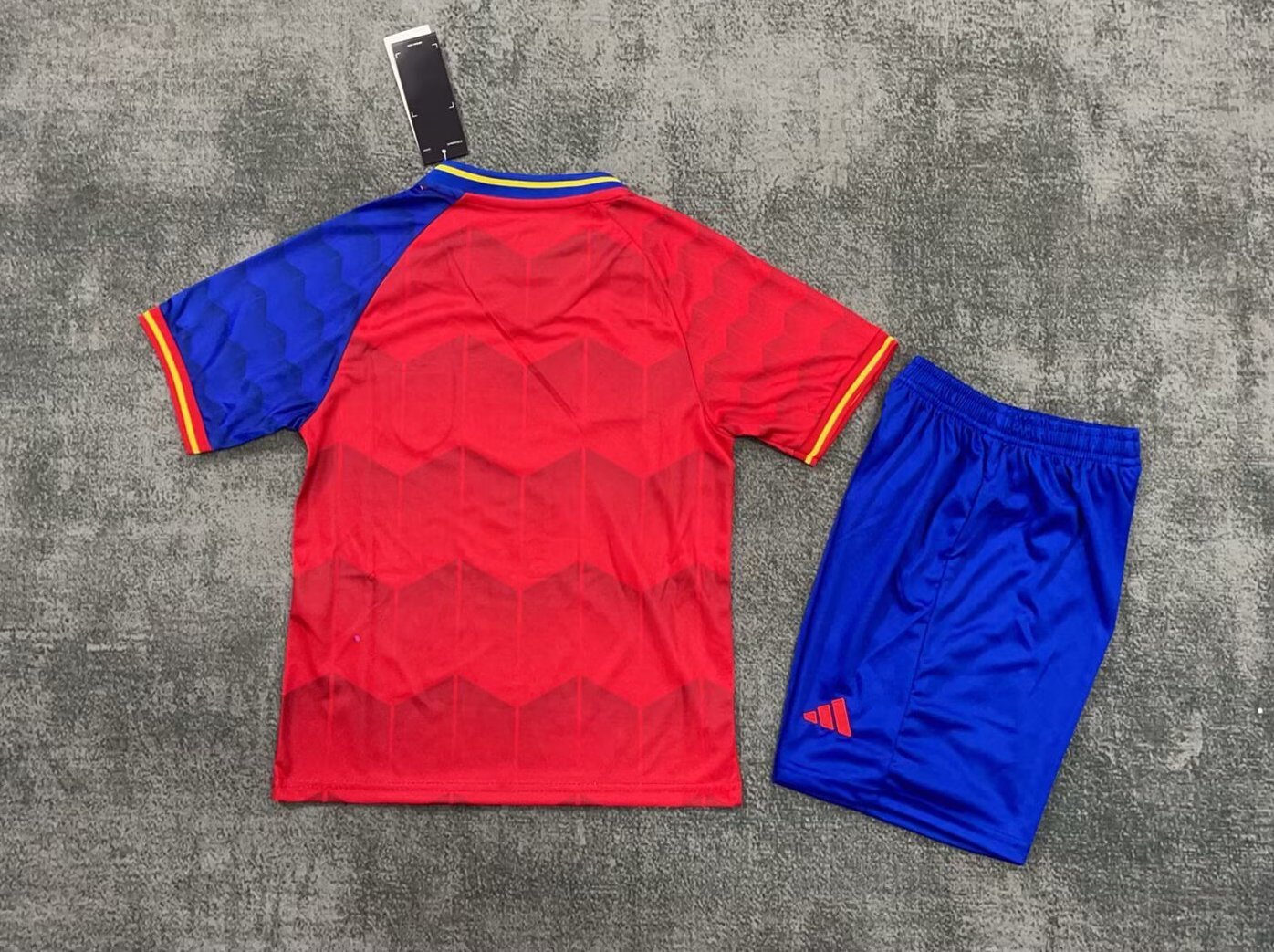 Spain Home Football Uniform Kids Kit Jersey+Shorts 2025 - Image 2