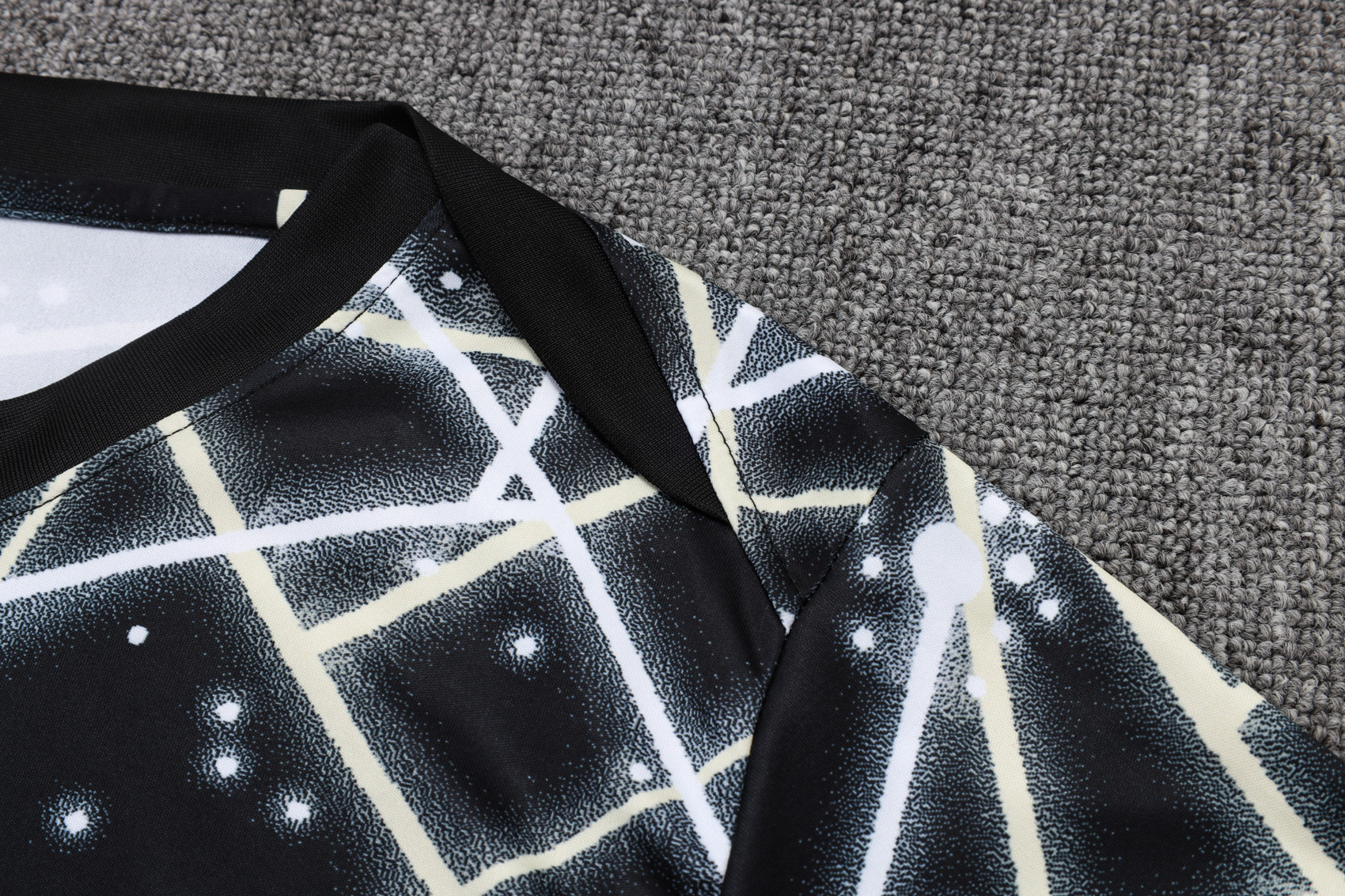 Chelsea Training Jersey Kit Black 2025/26 - Image 3