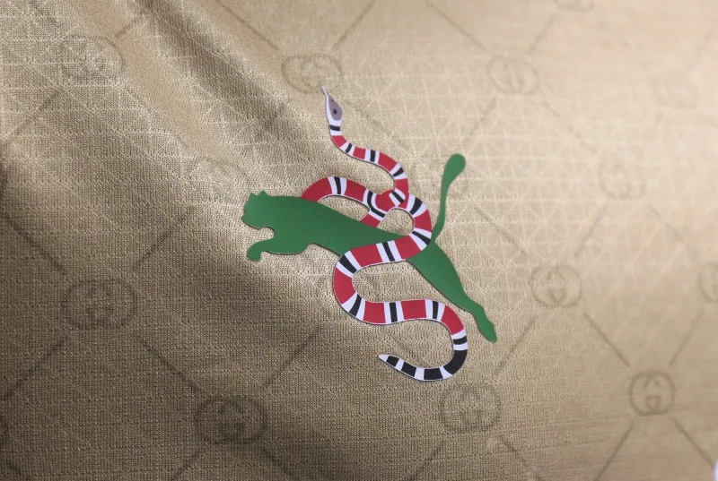 AC Milan Soccer Jersey Gucci Co-branded Shirt 2024/25 - Image 3