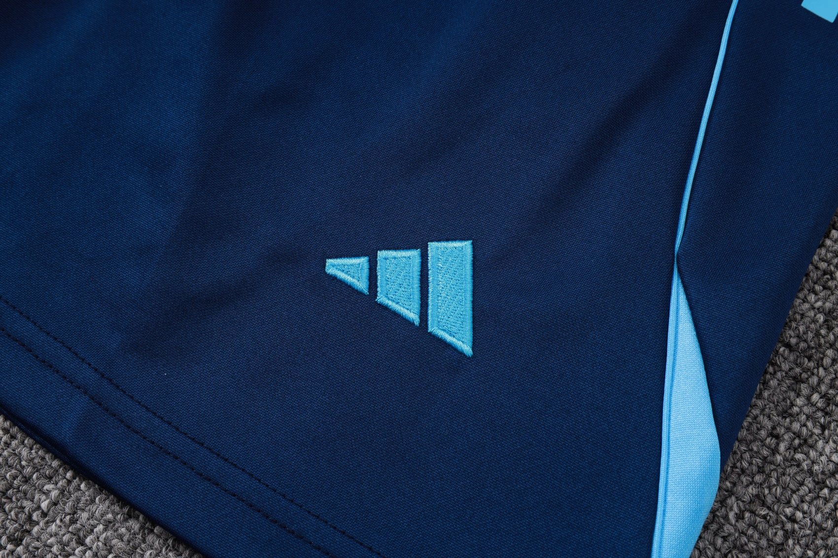 Arsenal Sleeveless Training Kit Blue 2025/26 - Image 5