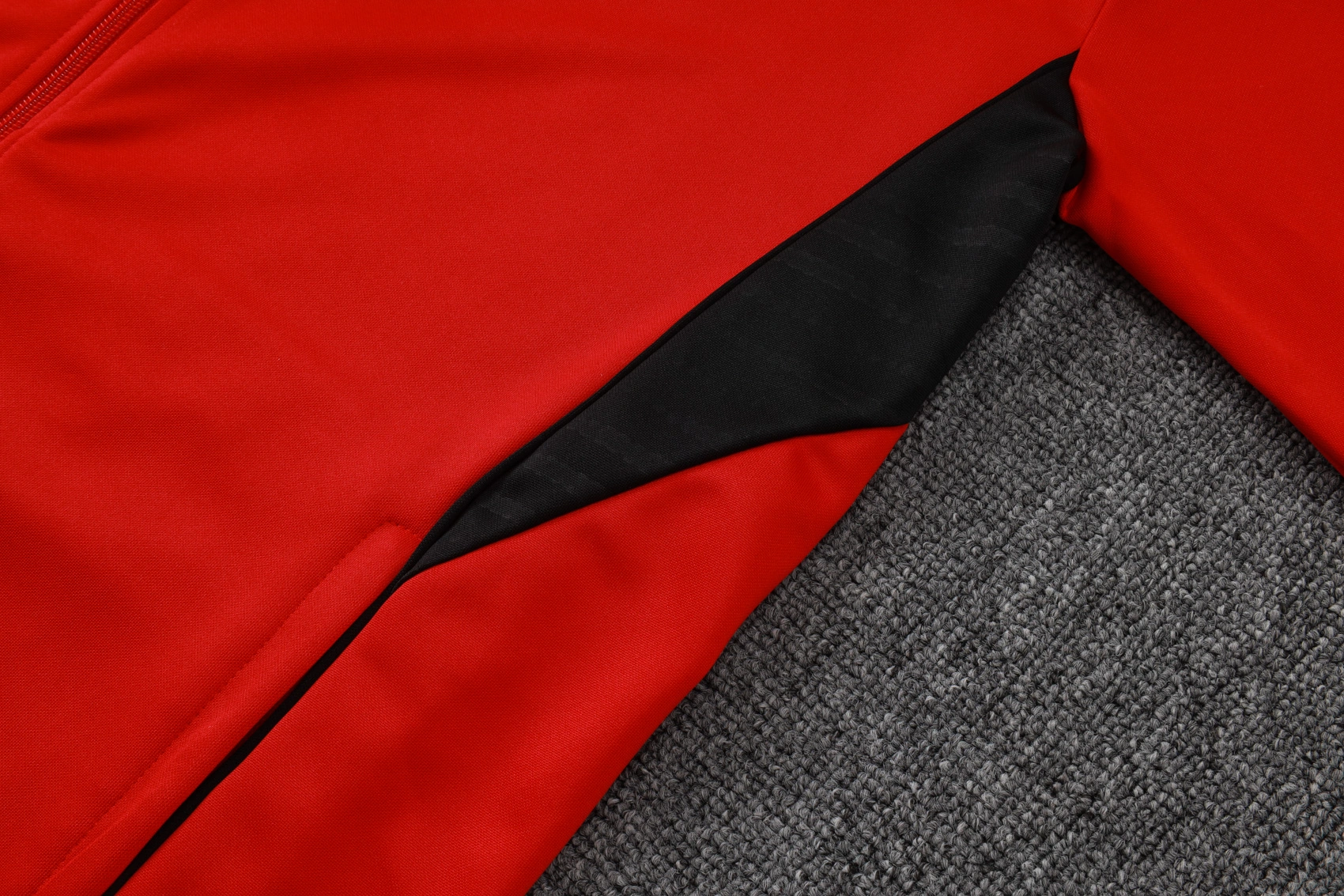 Arsenal Training Kit (Jacket+Pants) Red 2025/26 - Image 3