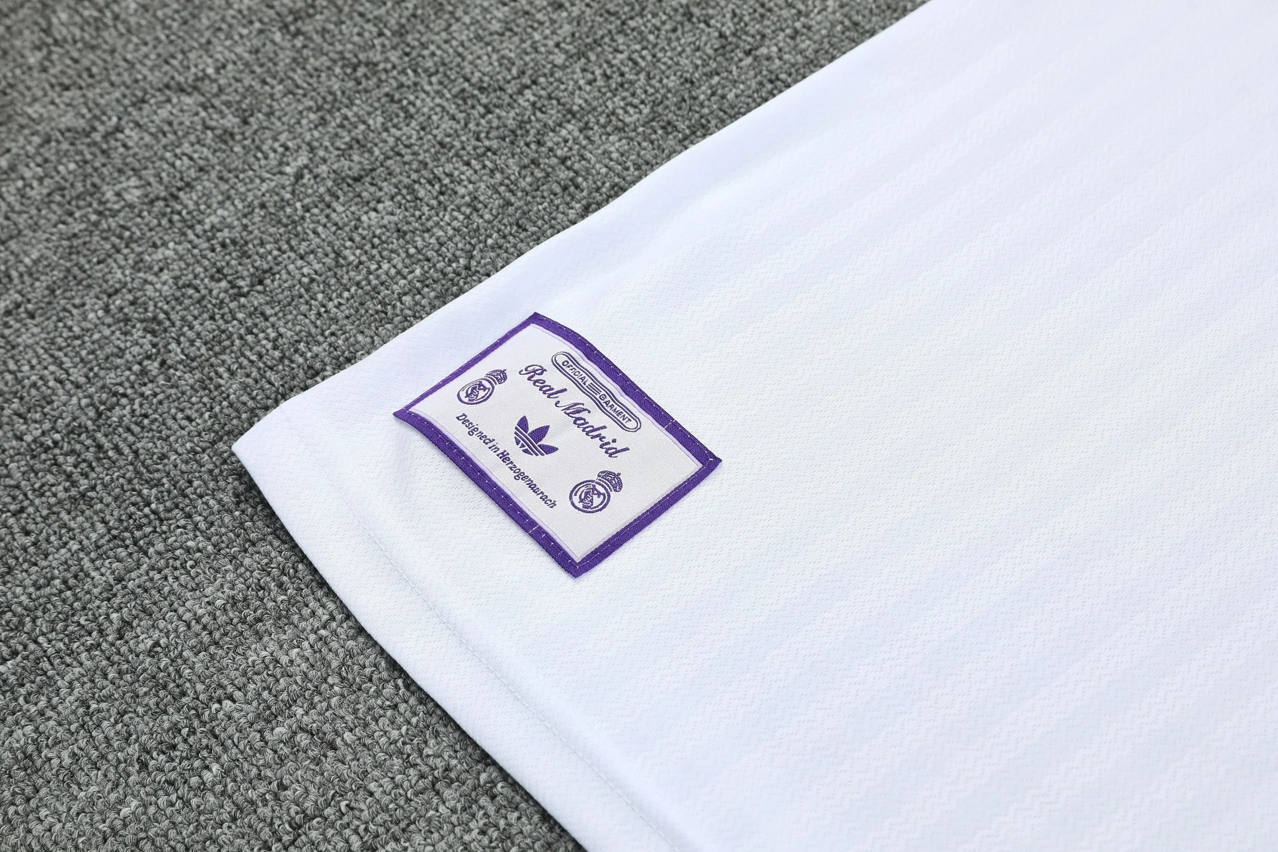 Real Madrid Training Jersey Kit White&Purple 2025/26 - Image 4