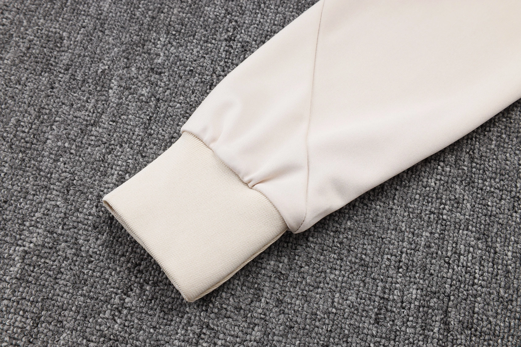 Barcelona Training Kit (Jacket+Pants) Beige 2025/26 - Image 5