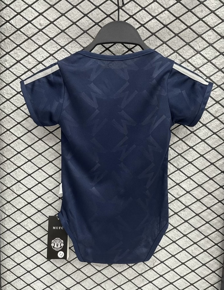 Manchester United Away Baby Uniform 2024/25 - Image 2