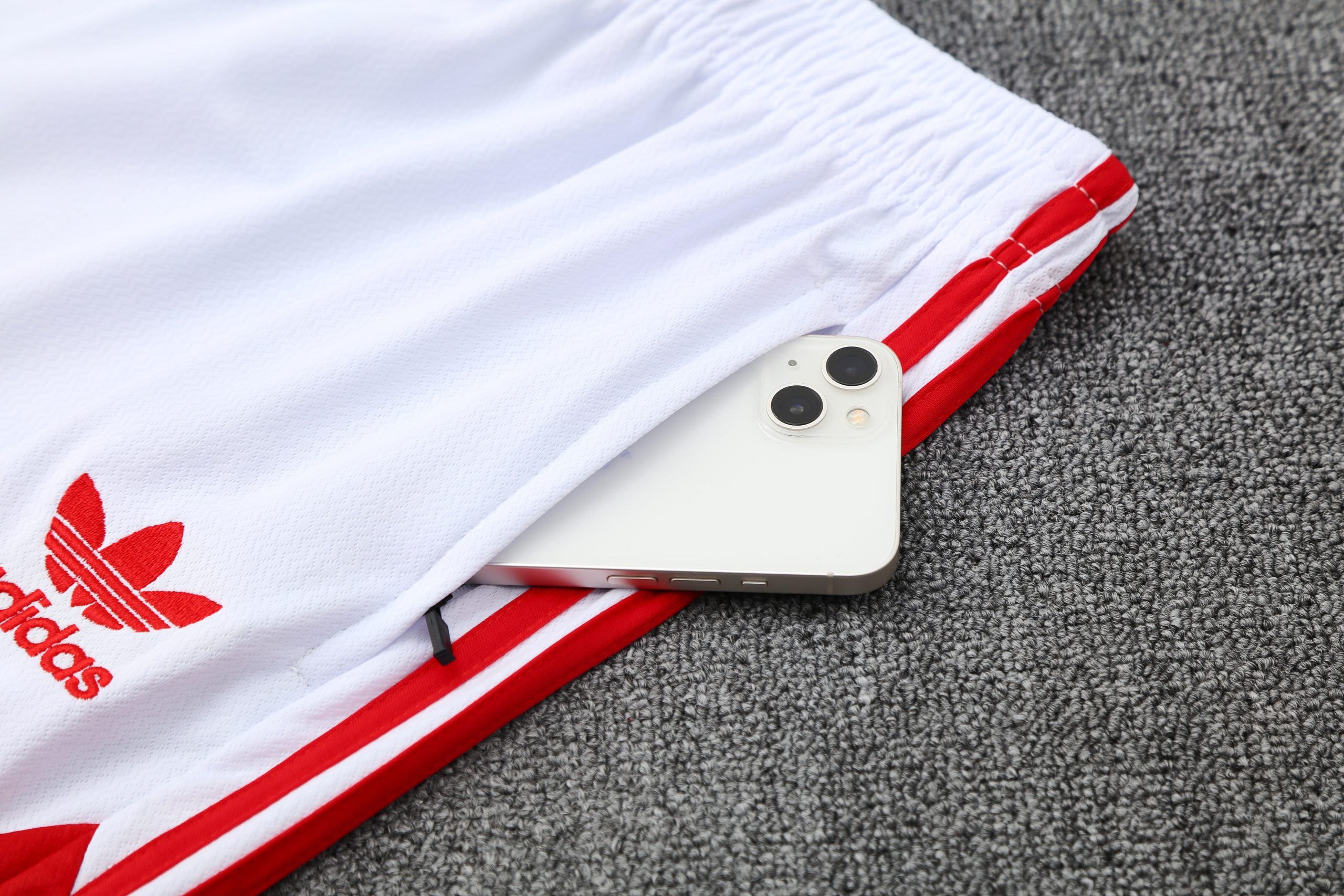 Bayern Munich Training Jersey Kit White 2025/26 - Image 3