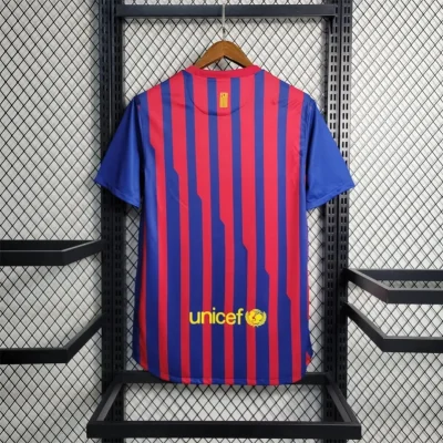 Alternative view of Barcelona Retro Jersey Home Soccer Shirt 2011-12